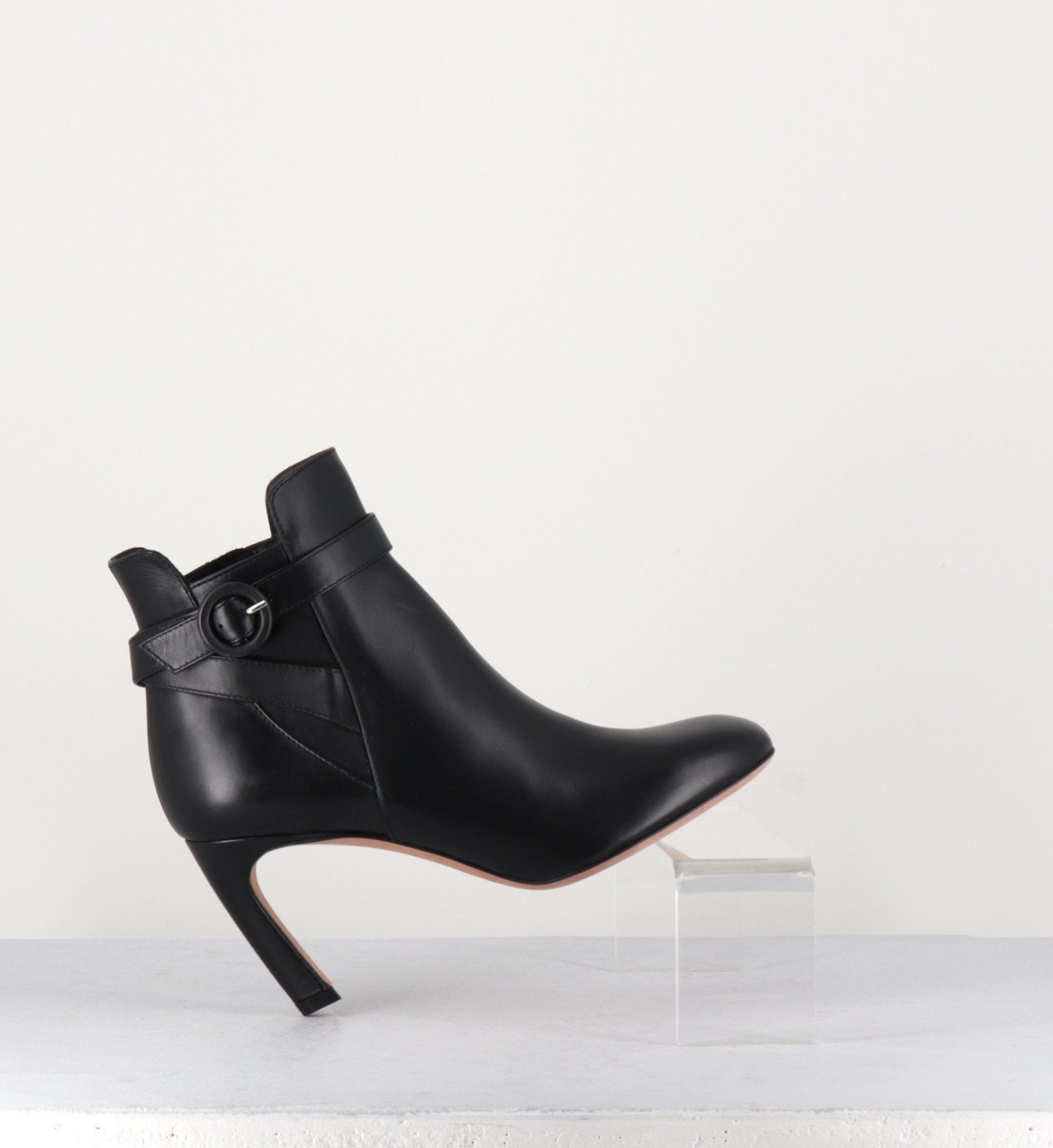 Bottine en cuir noir à talon Pellico - 7311