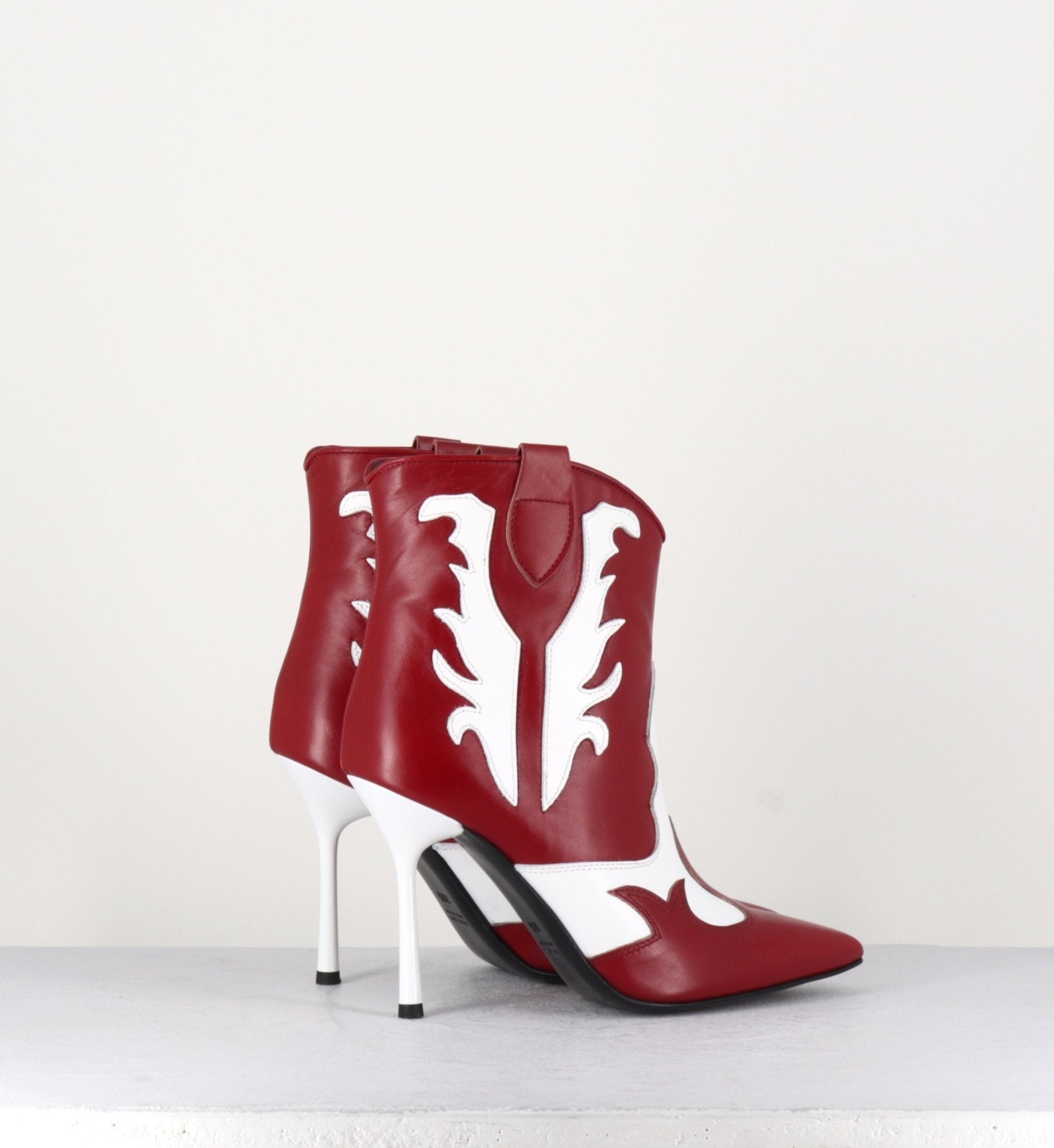 Bottines pointues à talon hauts en cuir rouge et blanc Garrice collection - BR303R
