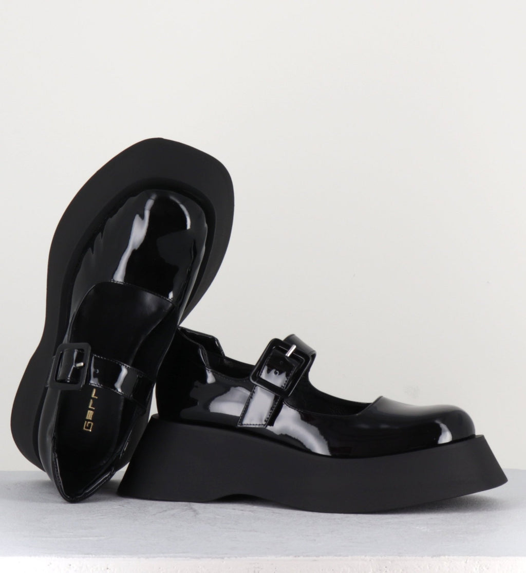 CORA VERNICE NERO