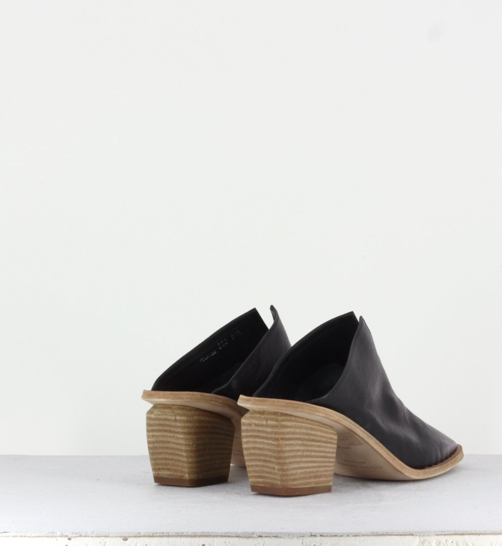 YOLANDE 003