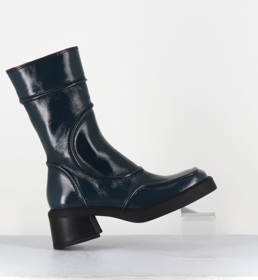 MALENE25  NAVY BOOTS