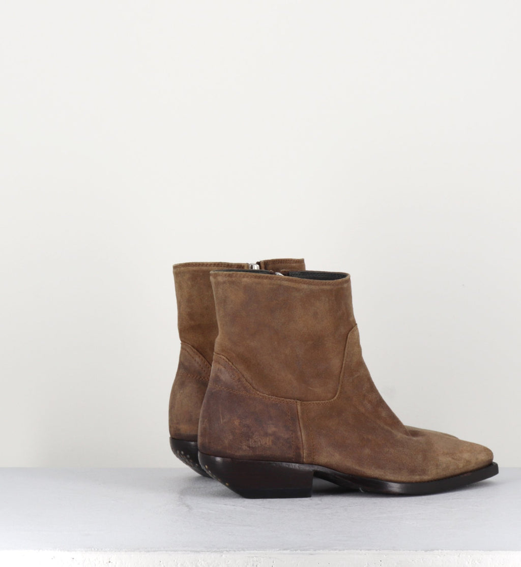Bottines western en veau velour lavé camel Officine Creative - ASTREE001