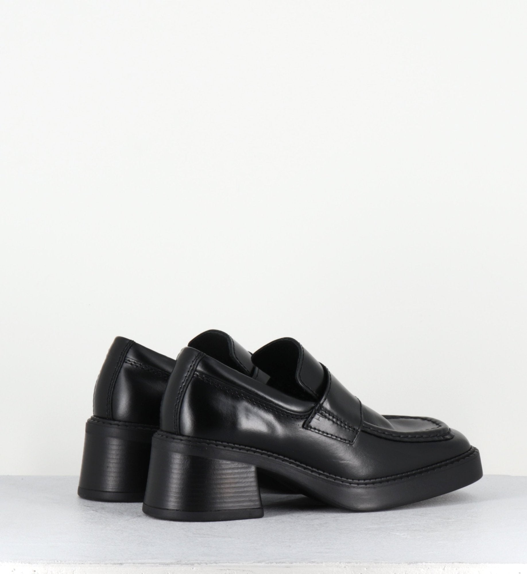 KARINA BLACK LOAFERS