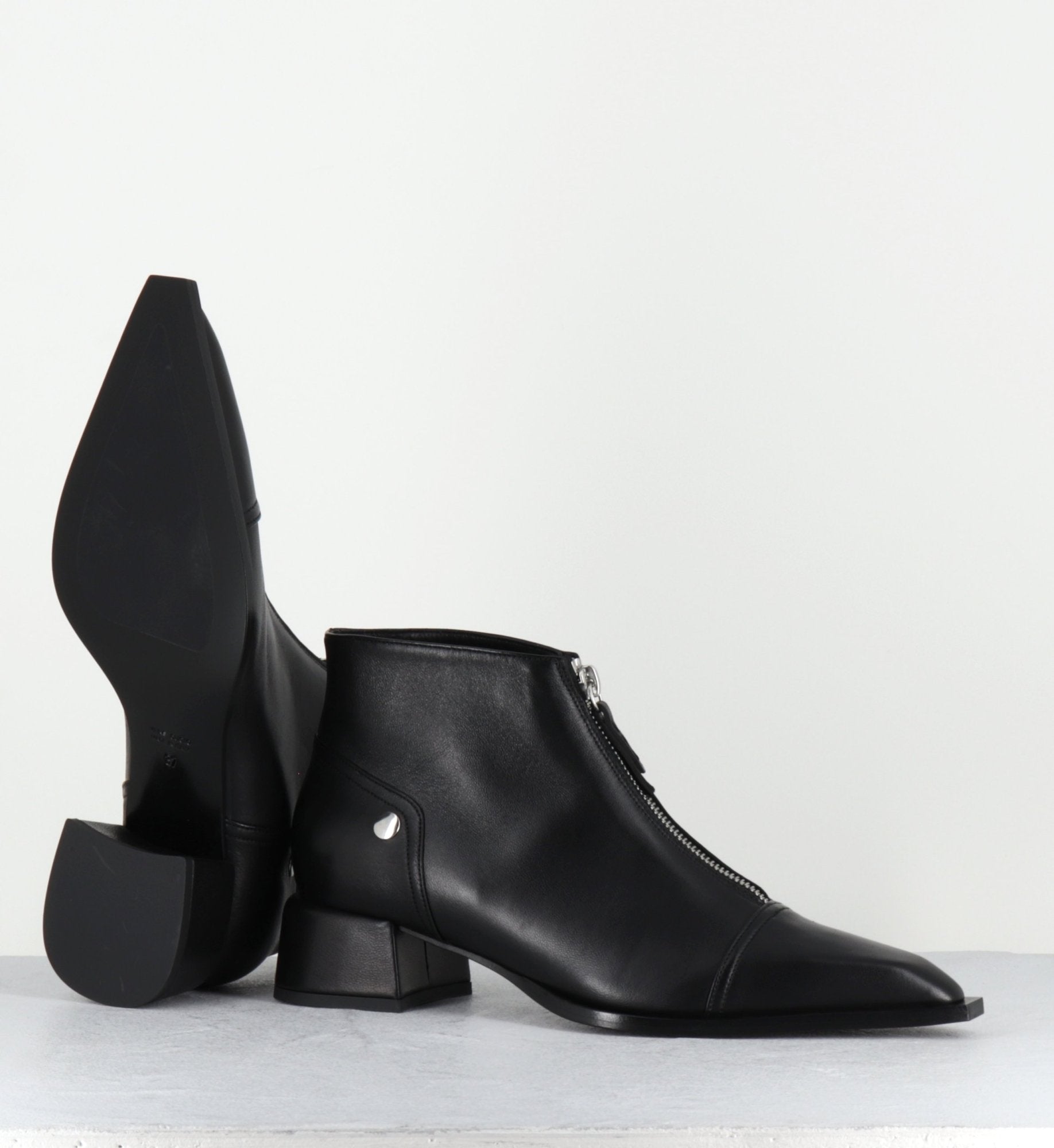 INE25 NAPPA NERO