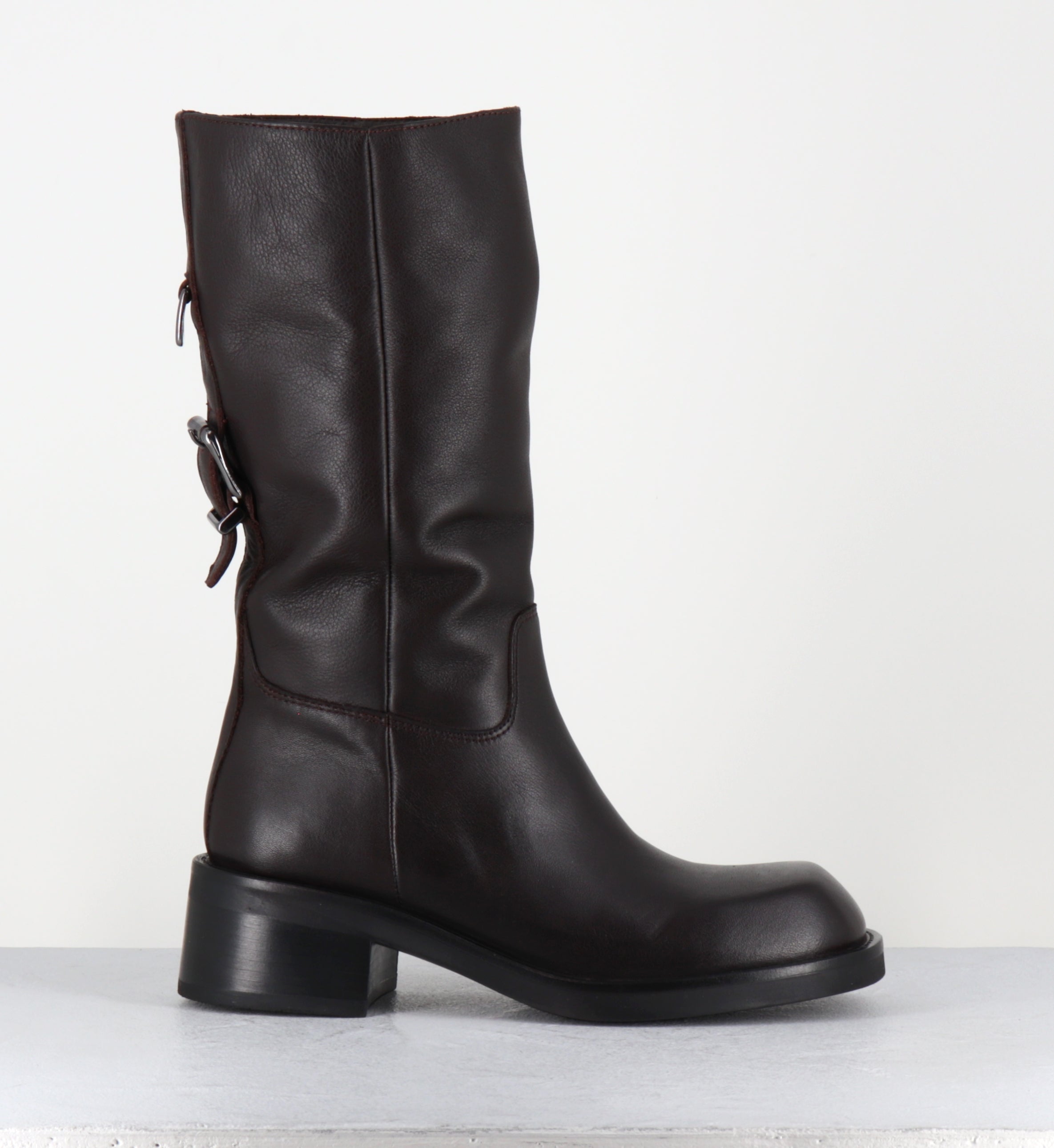 LEDA NATA CIOCCOLATO