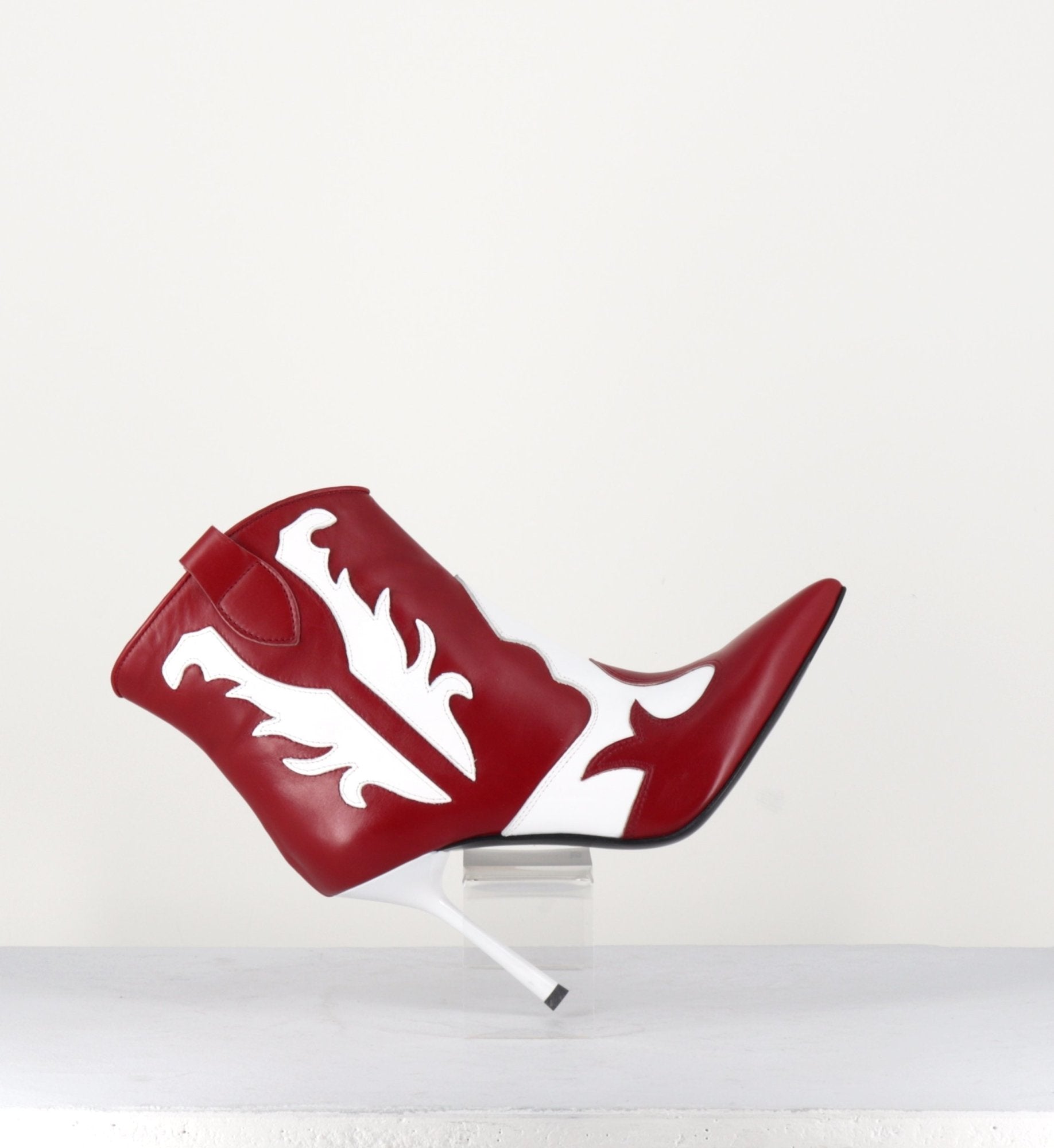 Bottines pointues à talon hauts en cuir rouge et blanc Garrice collection - BR303R