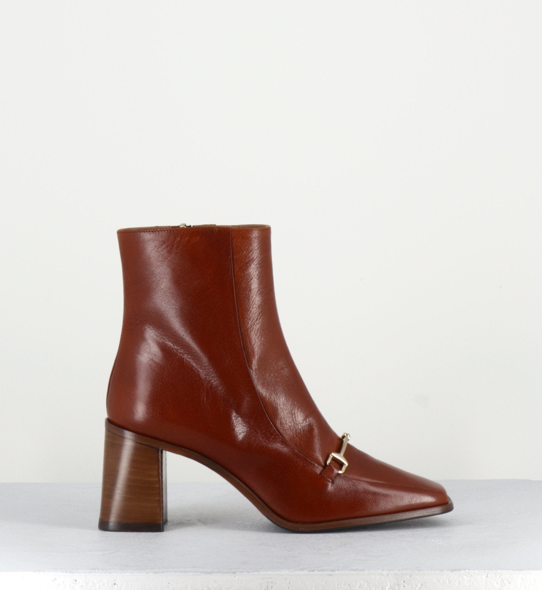 2537 FELLINI COGNAC