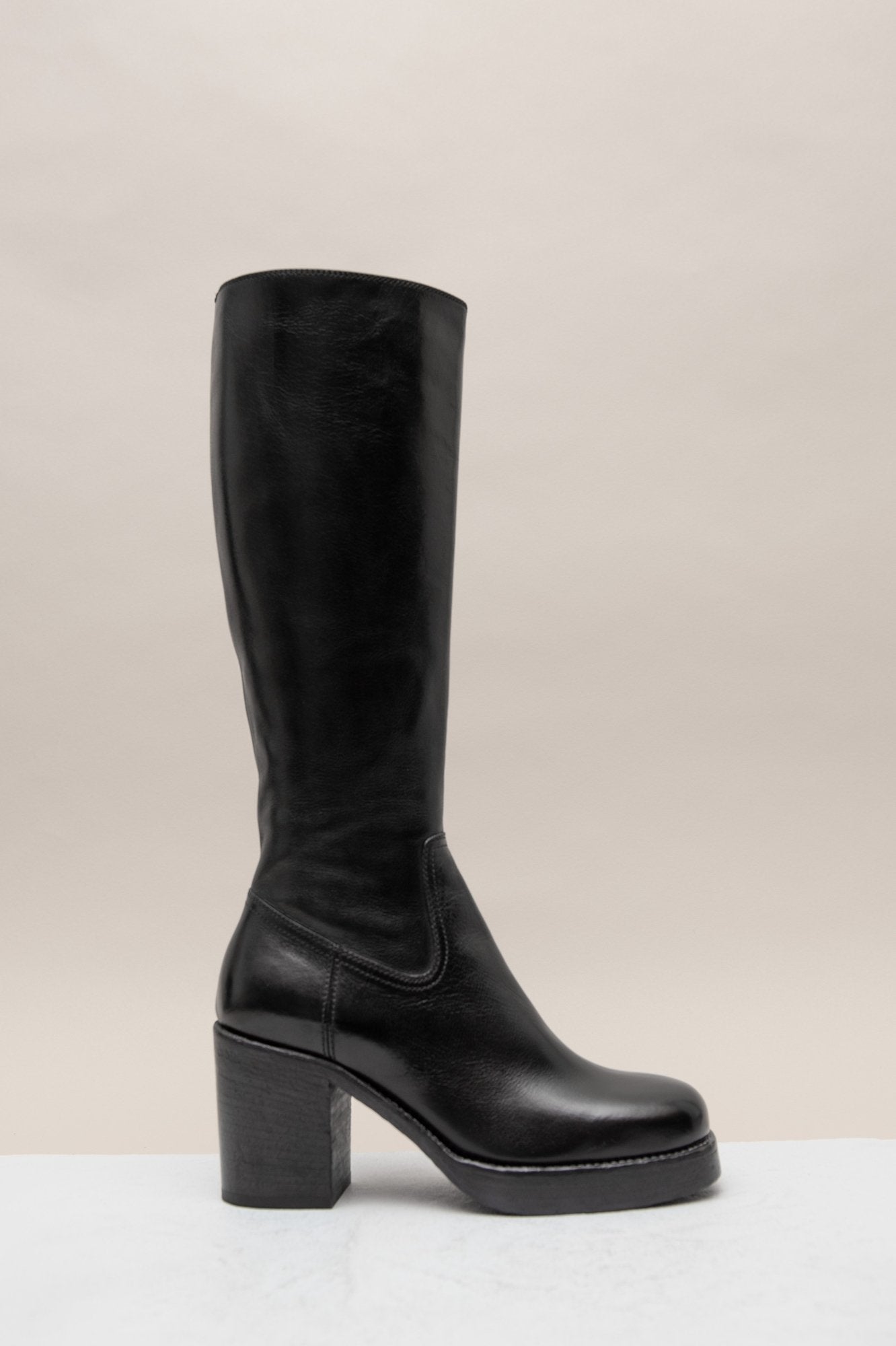 Mocassins en veau velours beige VENERE48037 - Alberto Fasciani