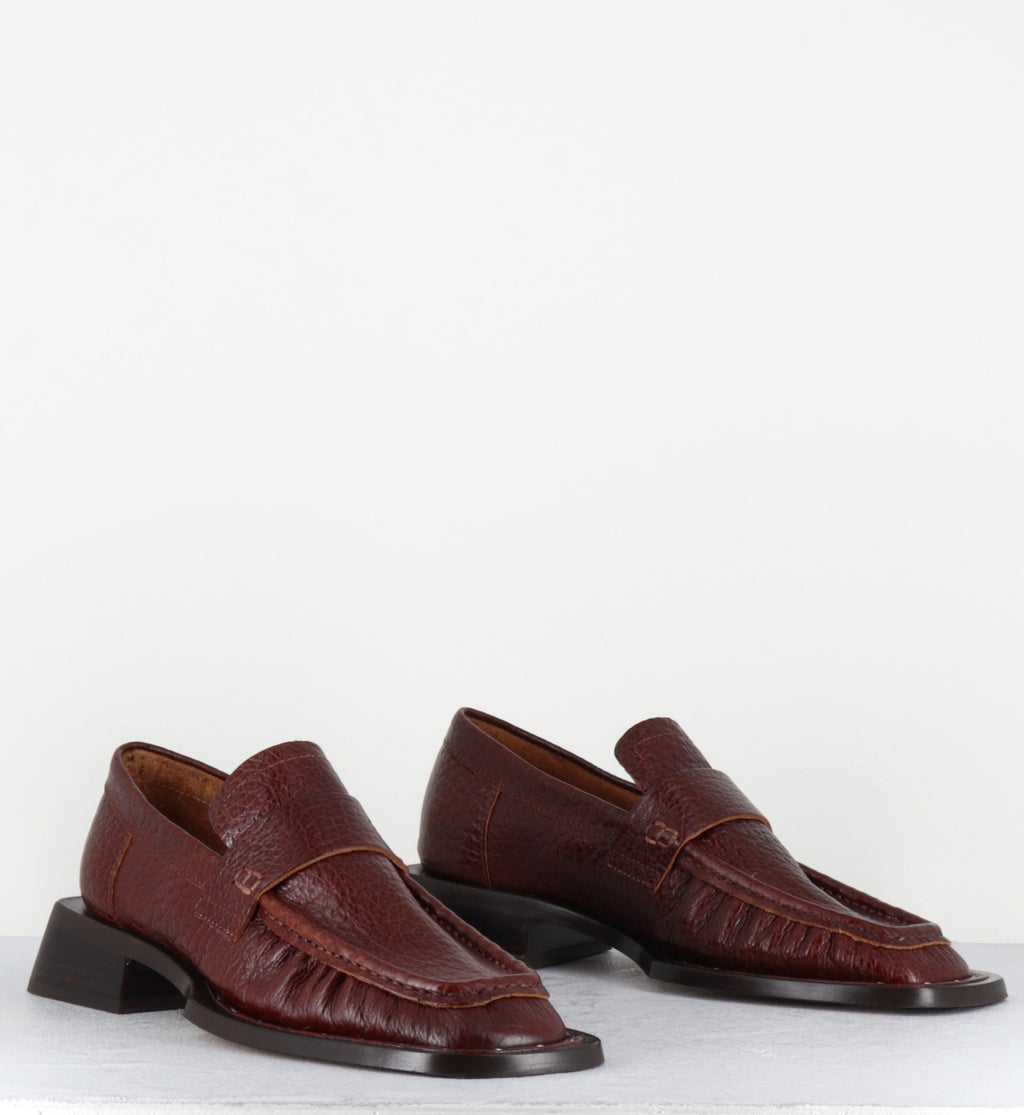 AIRI BROWN LOAFERS