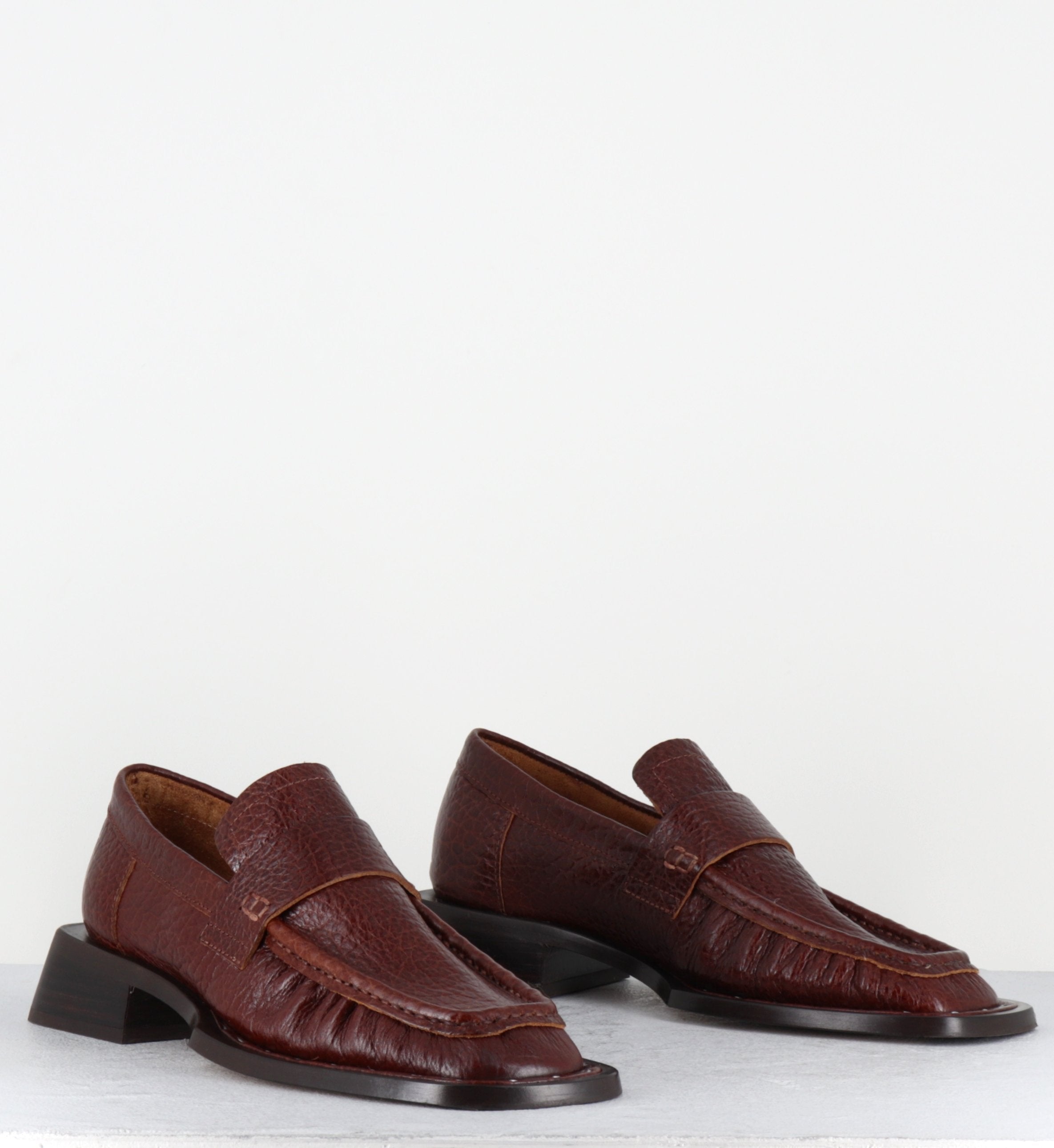 AIRI BROWN LOAFERS