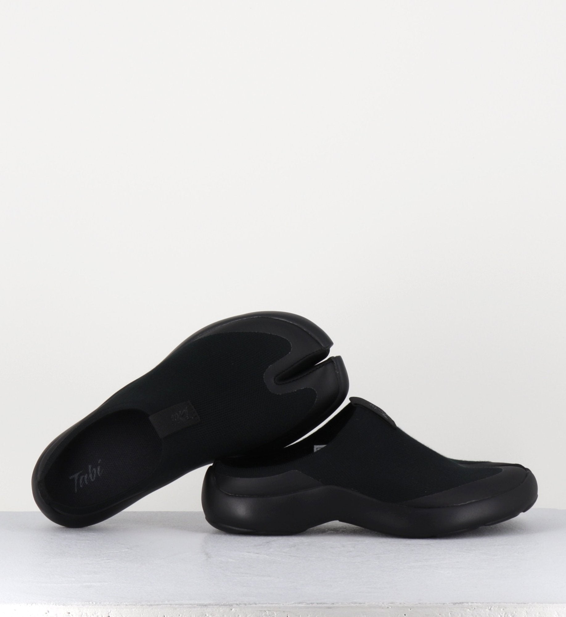 TABI MULES BLACK