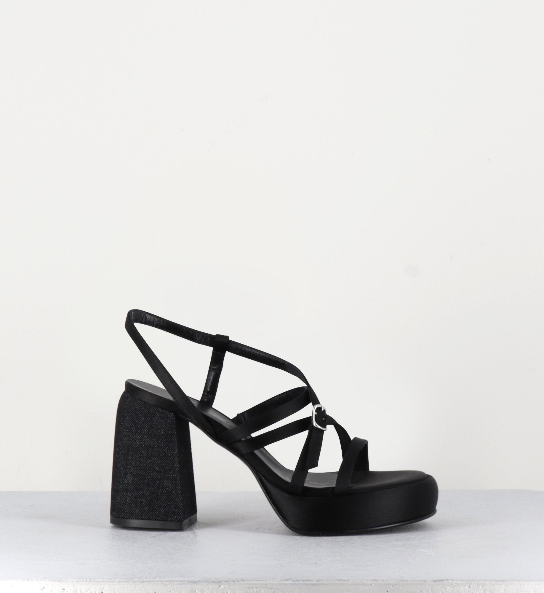 SANDAU NERO