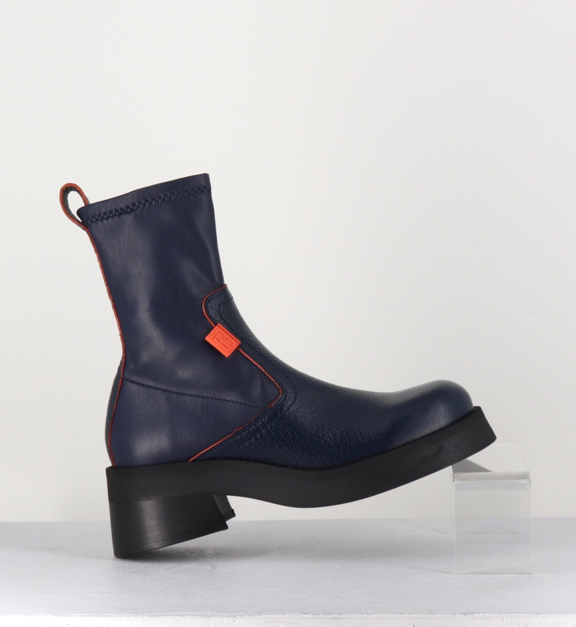 OLIANA NAVY BOOTS