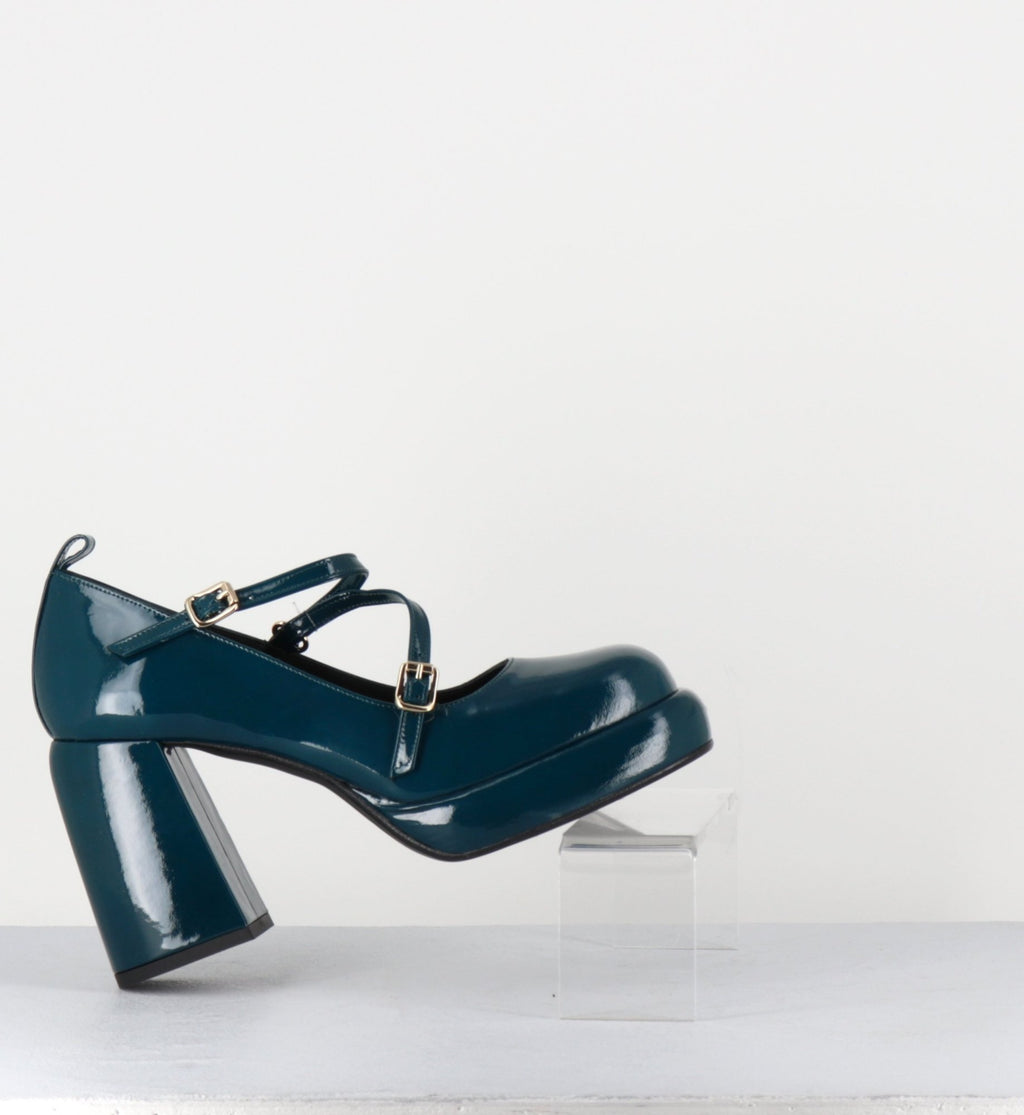 ABRA VERNICE BLU