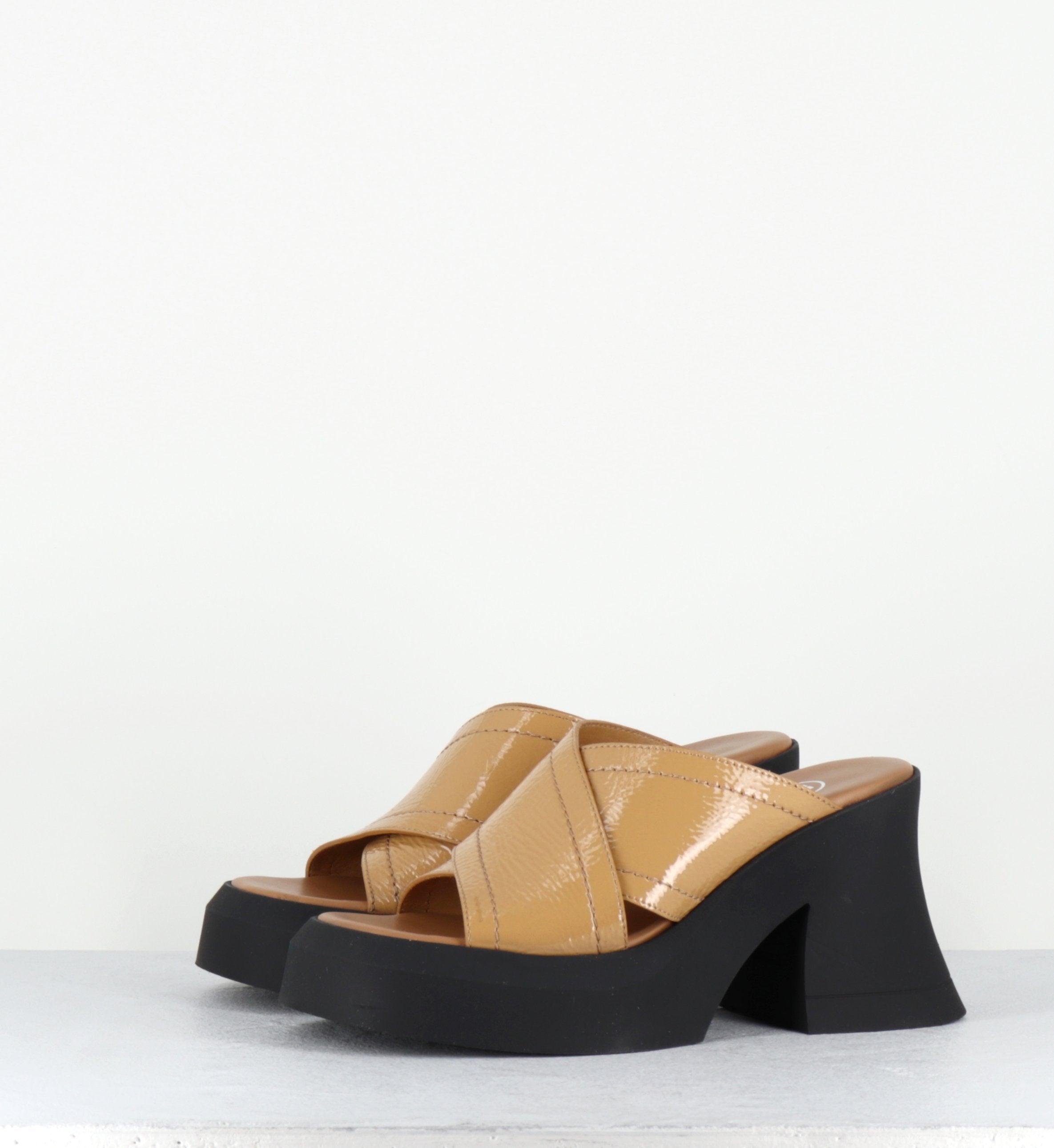 RAISSA BEIGE MULES