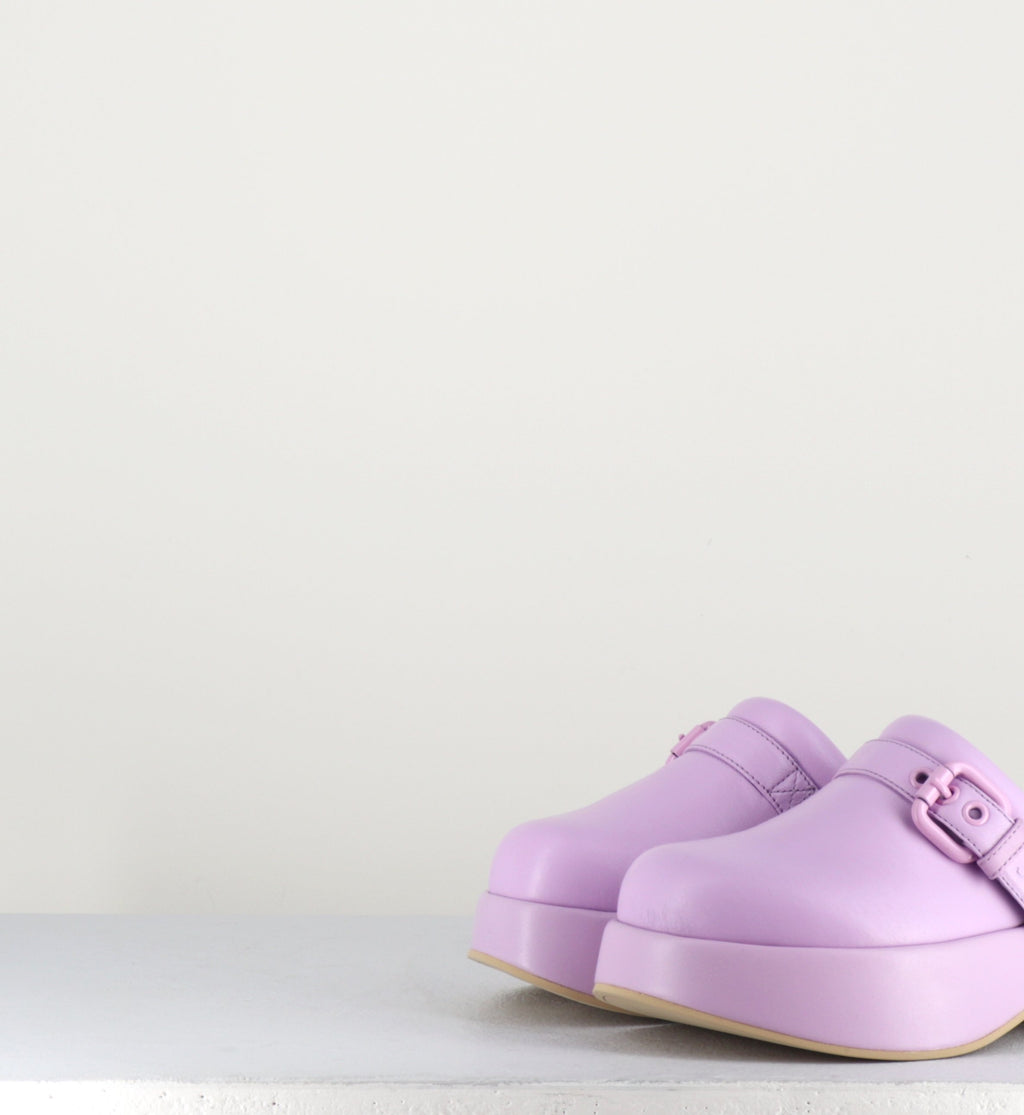 Sabot en cuir violet - LIPARI CHAT IRIS