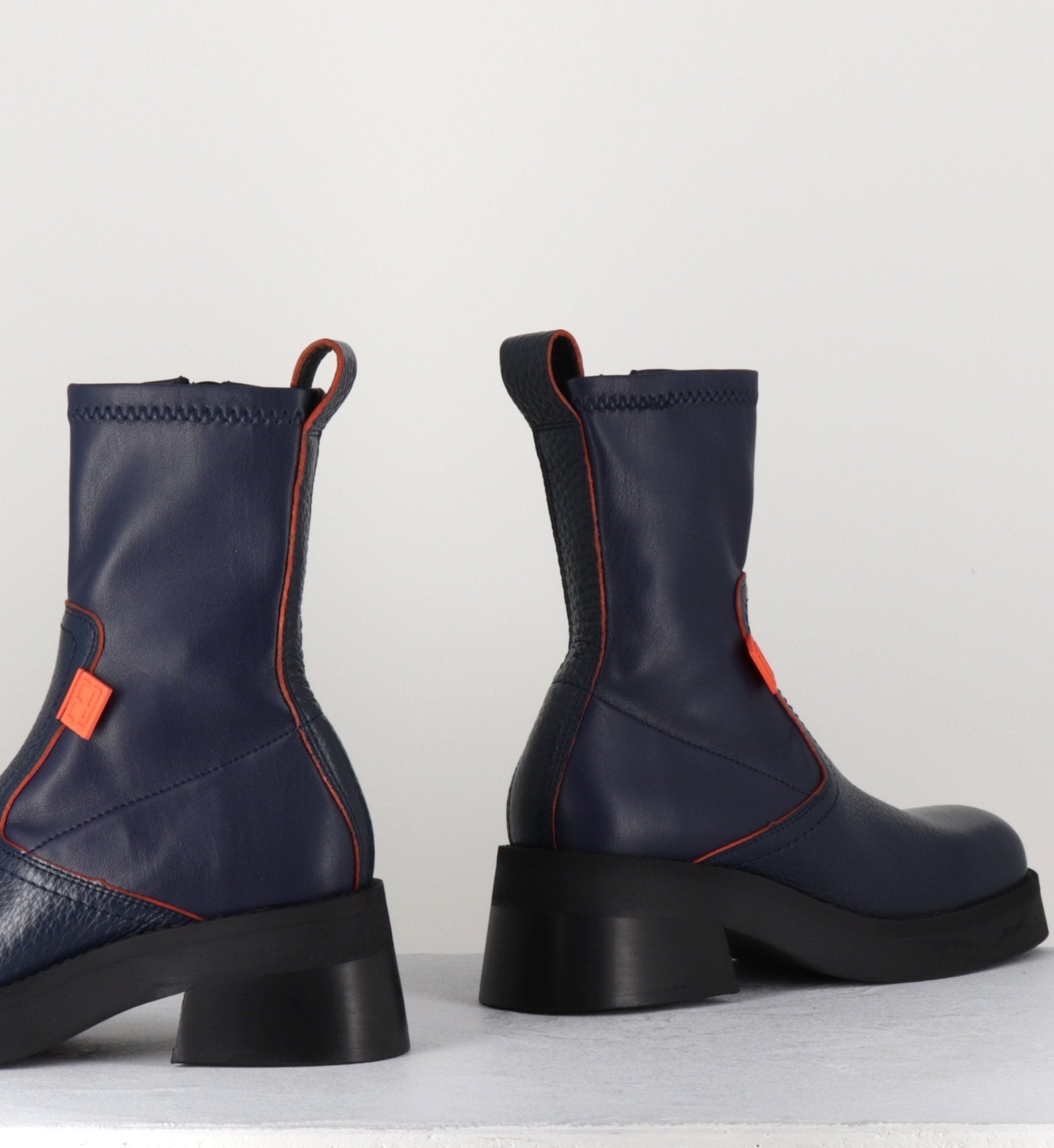 OLIANA NAVY BOOTS