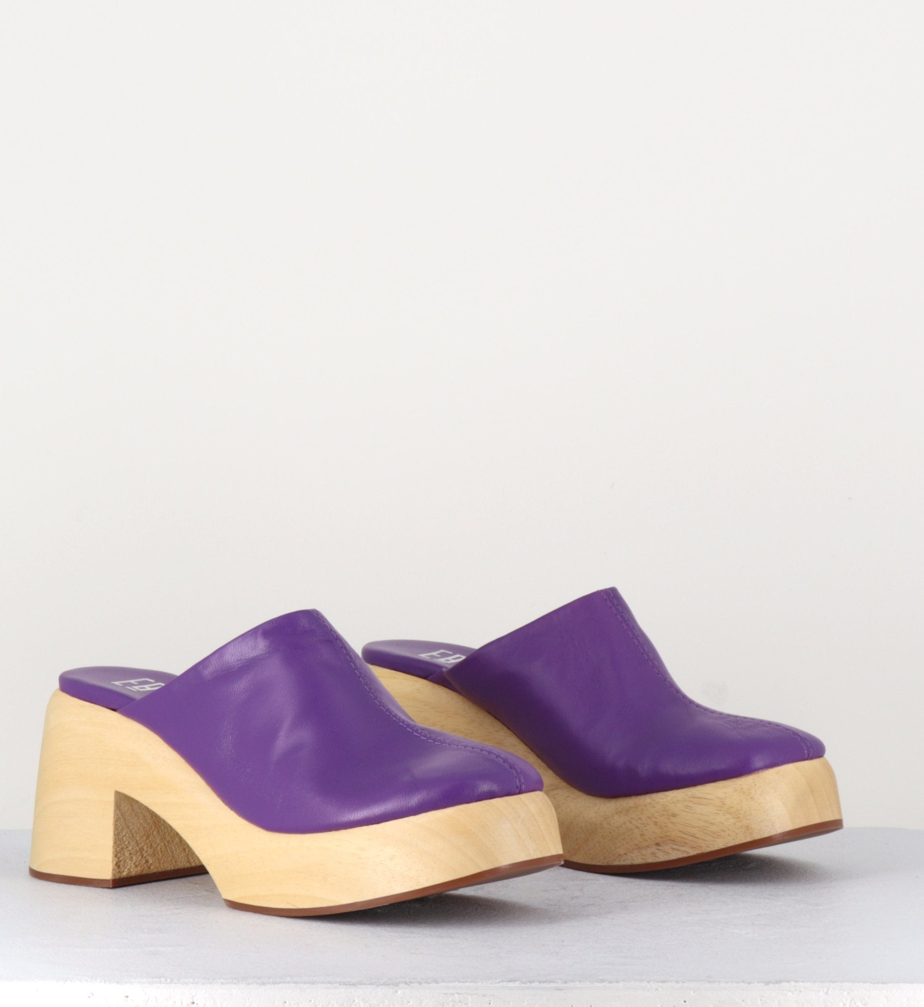 ROBERTA CLOGS PURPLE