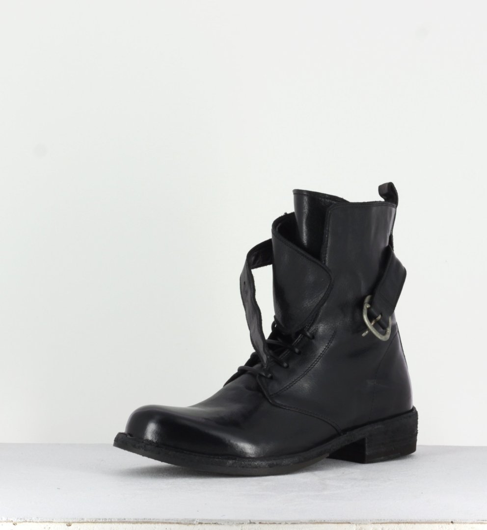 Boots plates à lacets en cuir noir - LEGRAND142H24 NERO