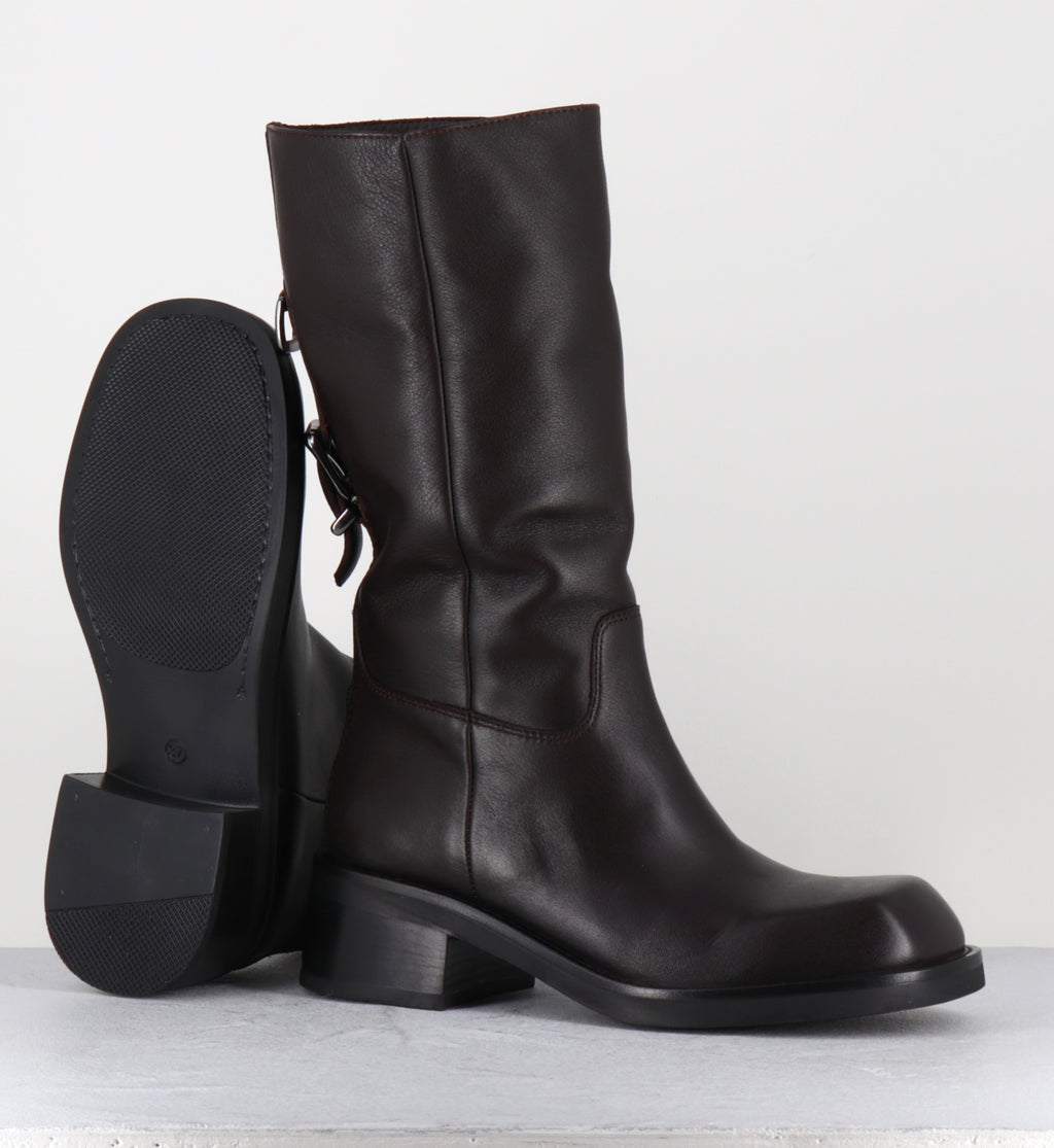 LEDA NATA CIOCCOLATO