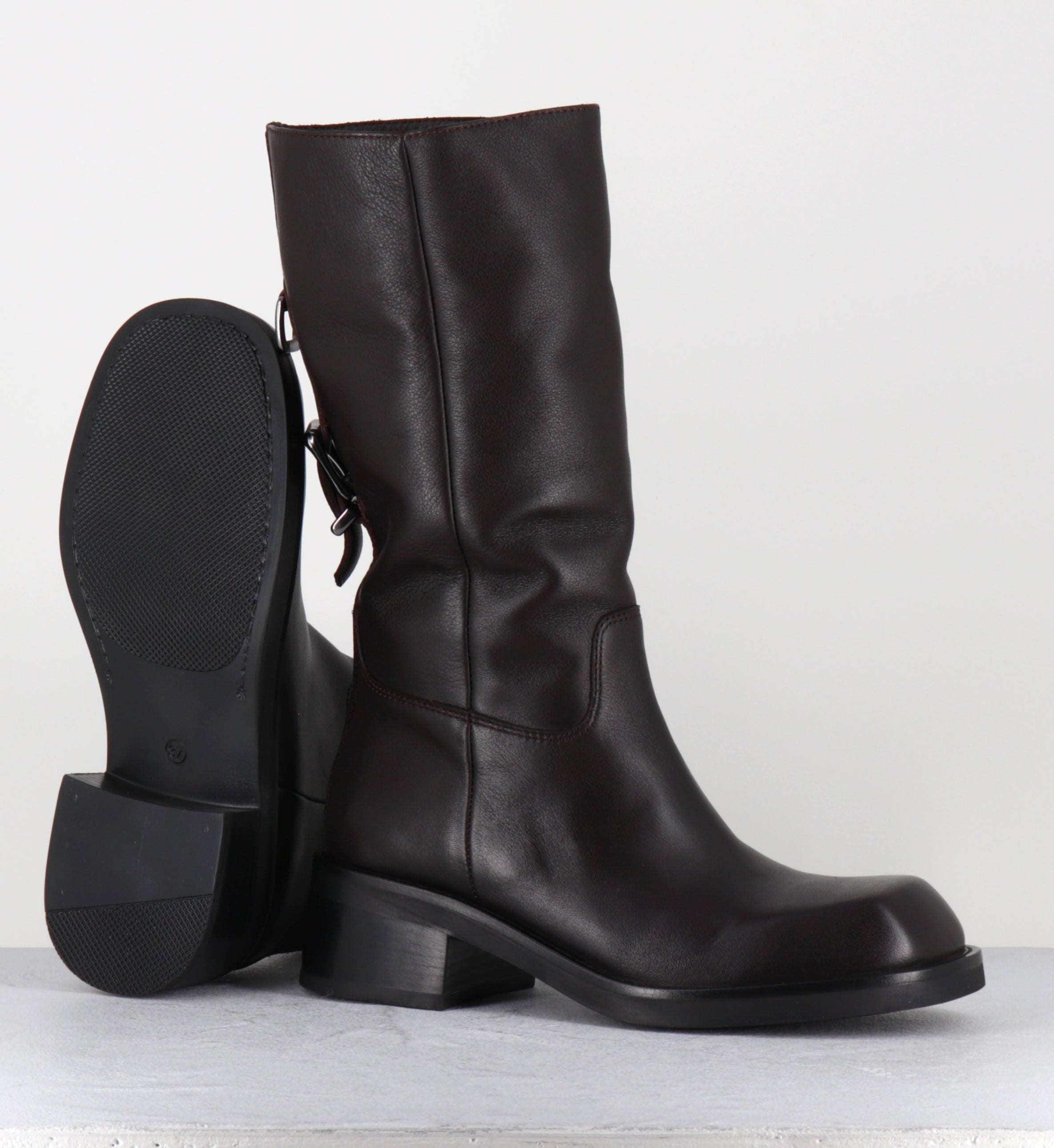 LEDA NATA CIOCCOLATO