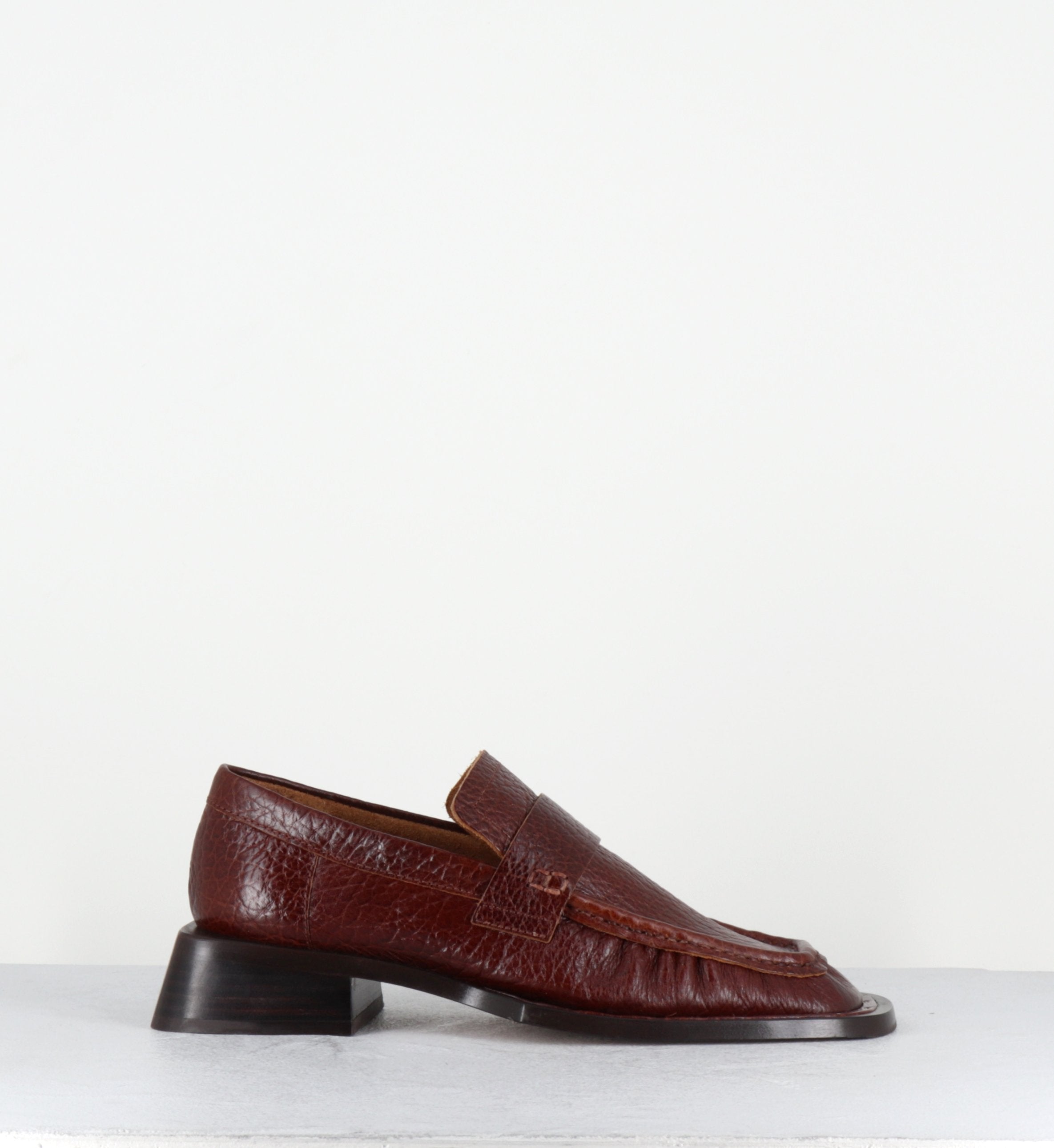 AIRI BROWN LOAFERS