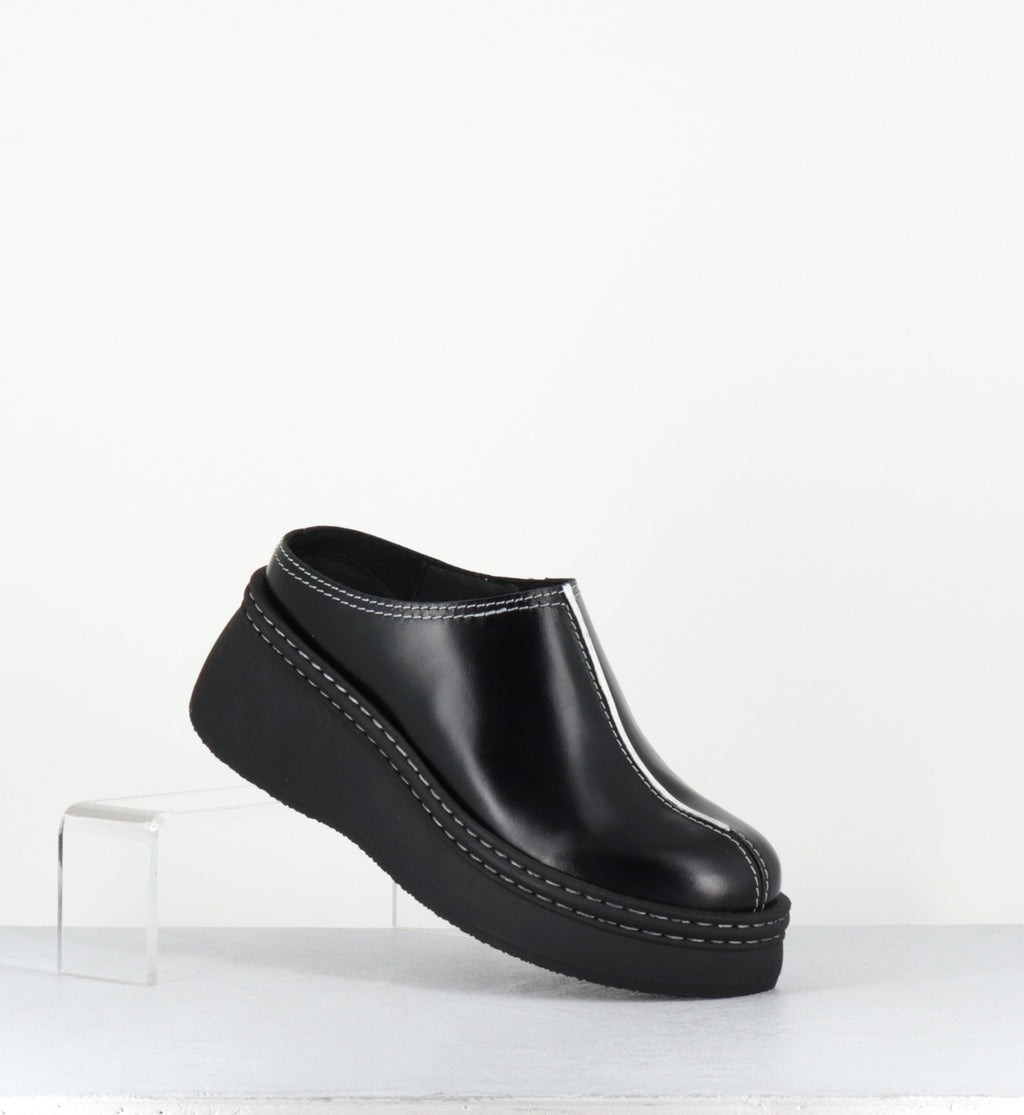 MEGO BLACK MULES