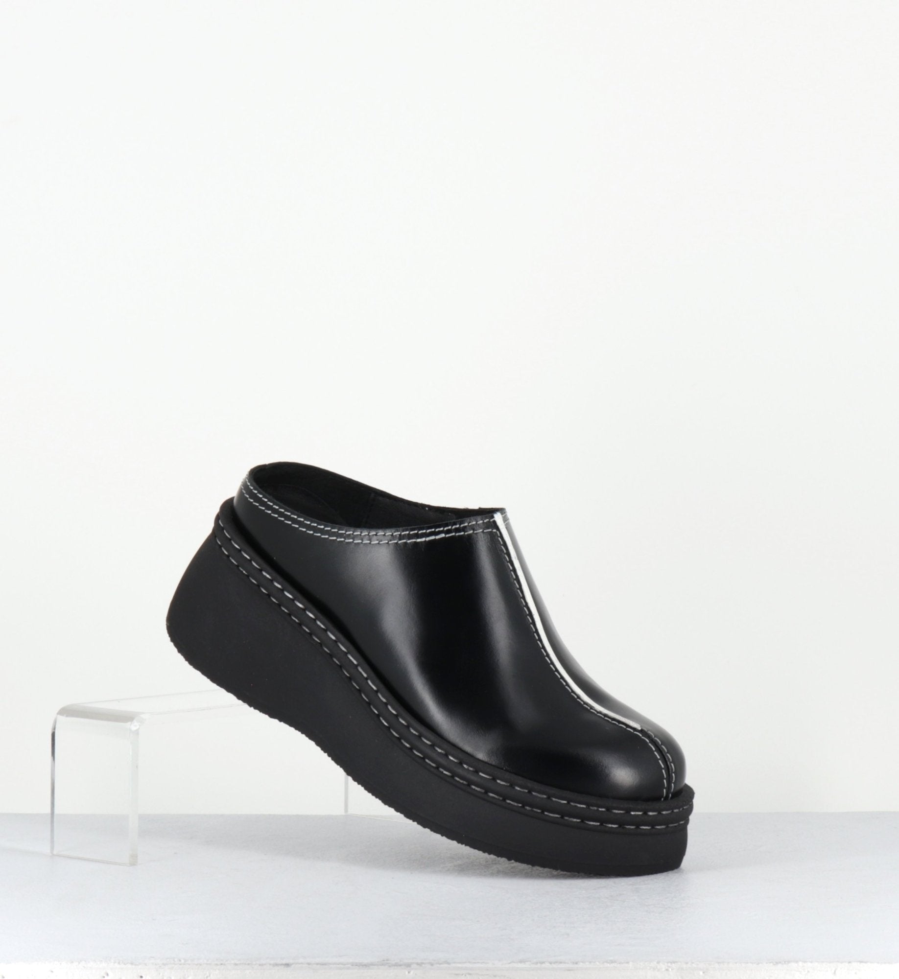 MEGO BLACK MULES