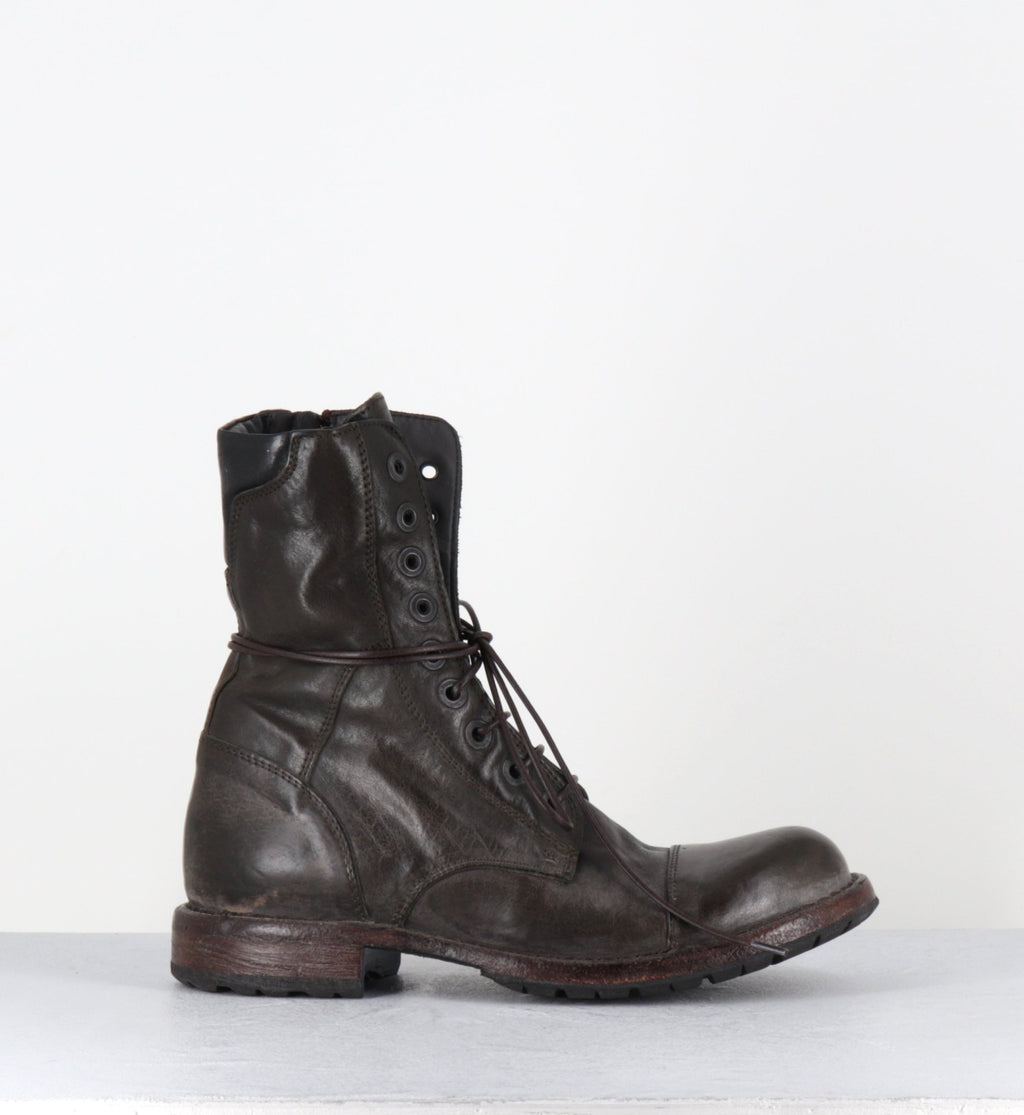 71302 CUSNA TRAFFORD