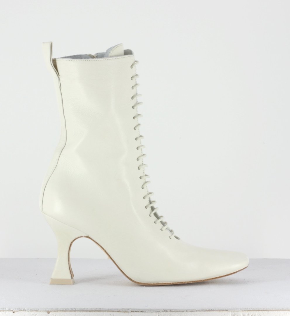 Yana Beige Leather BY