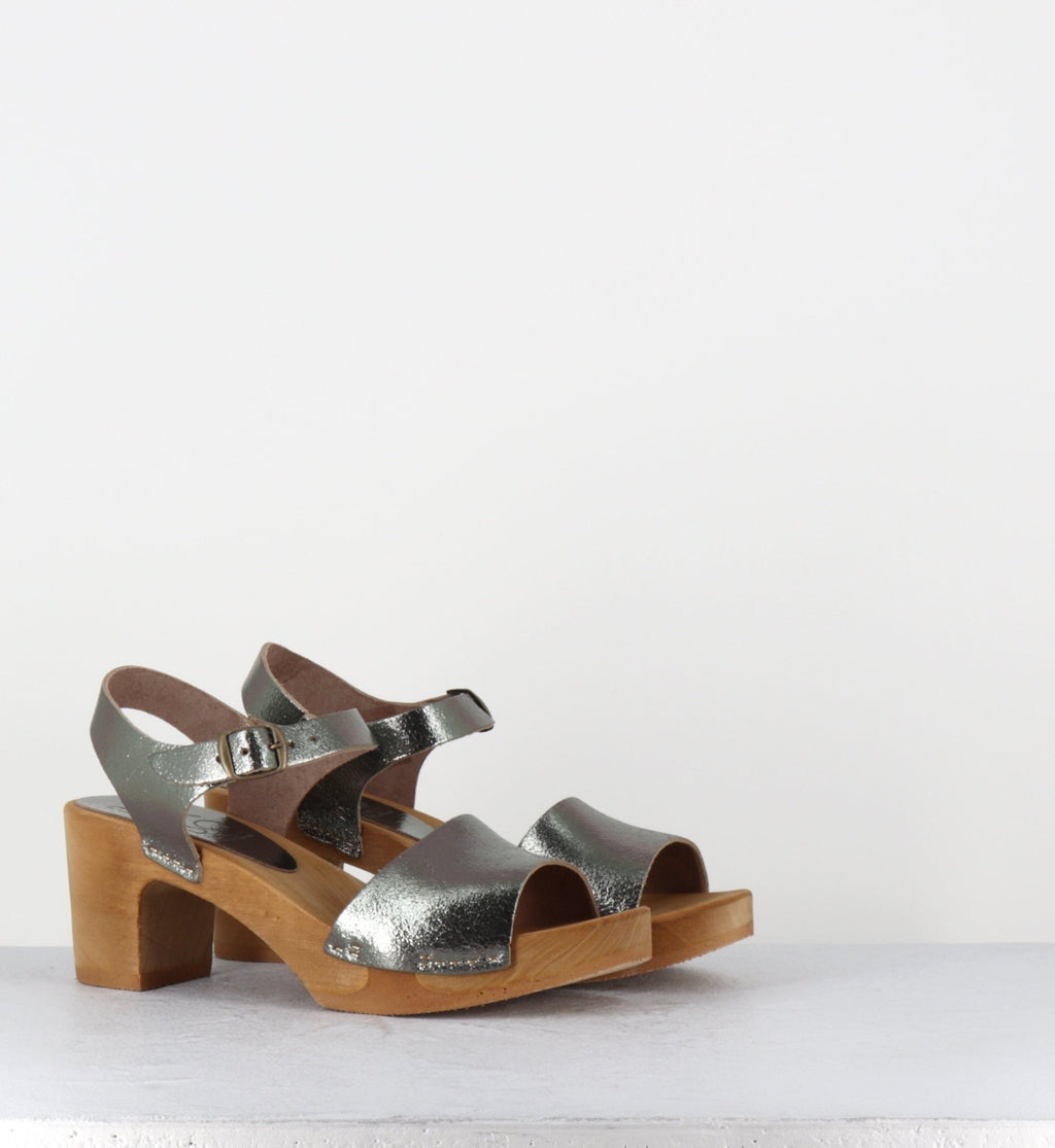 484-054 OLD METAL