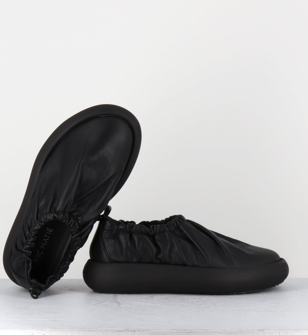 1C6854D TRAVEL BLACK