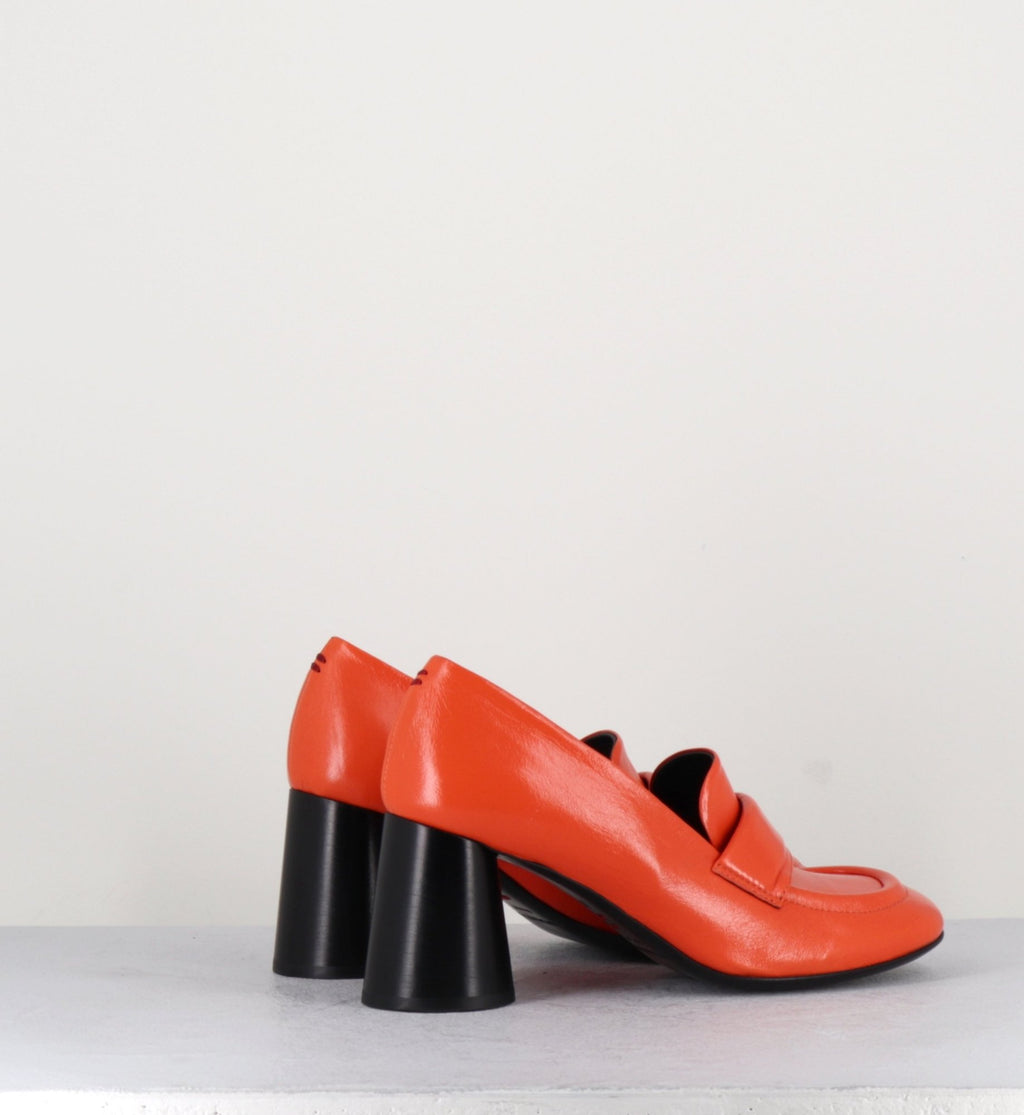 Mocassins  à talon en cuir orange - ACE03 NESPOLA