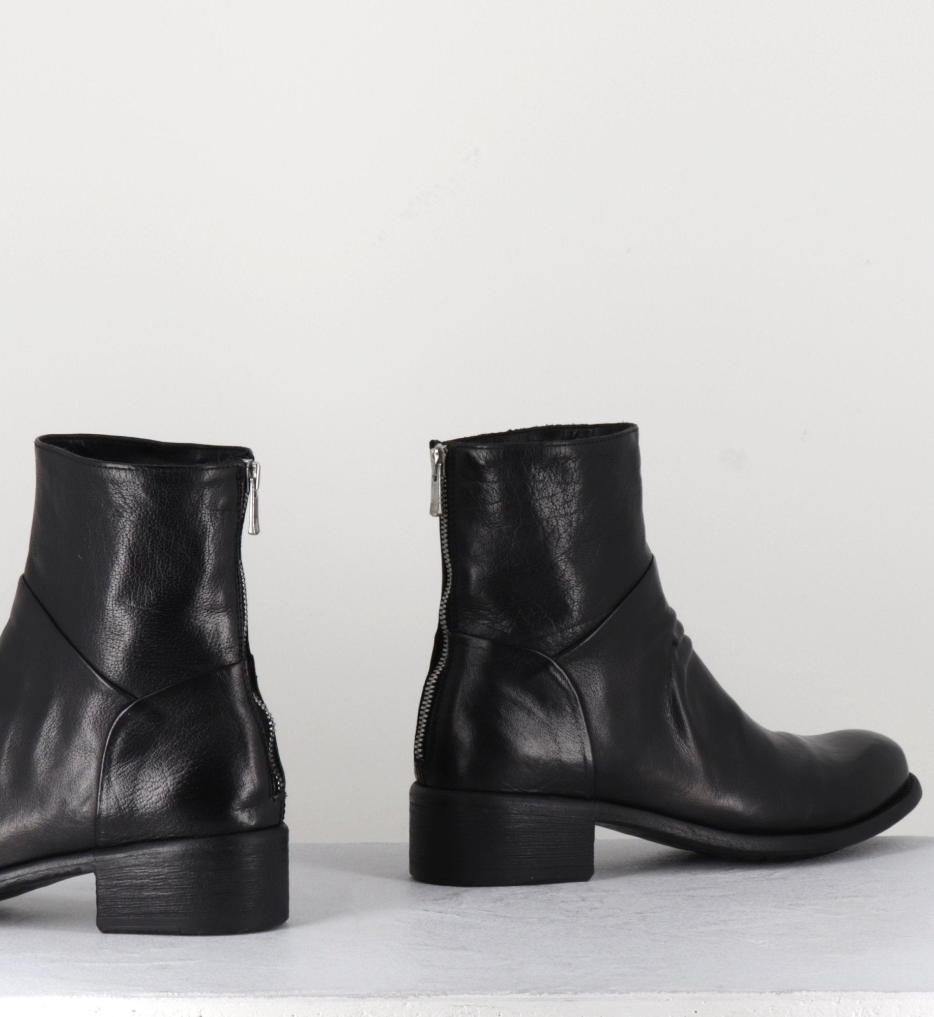 Bottines en cuir noir - LISON CAOU 045 NERO