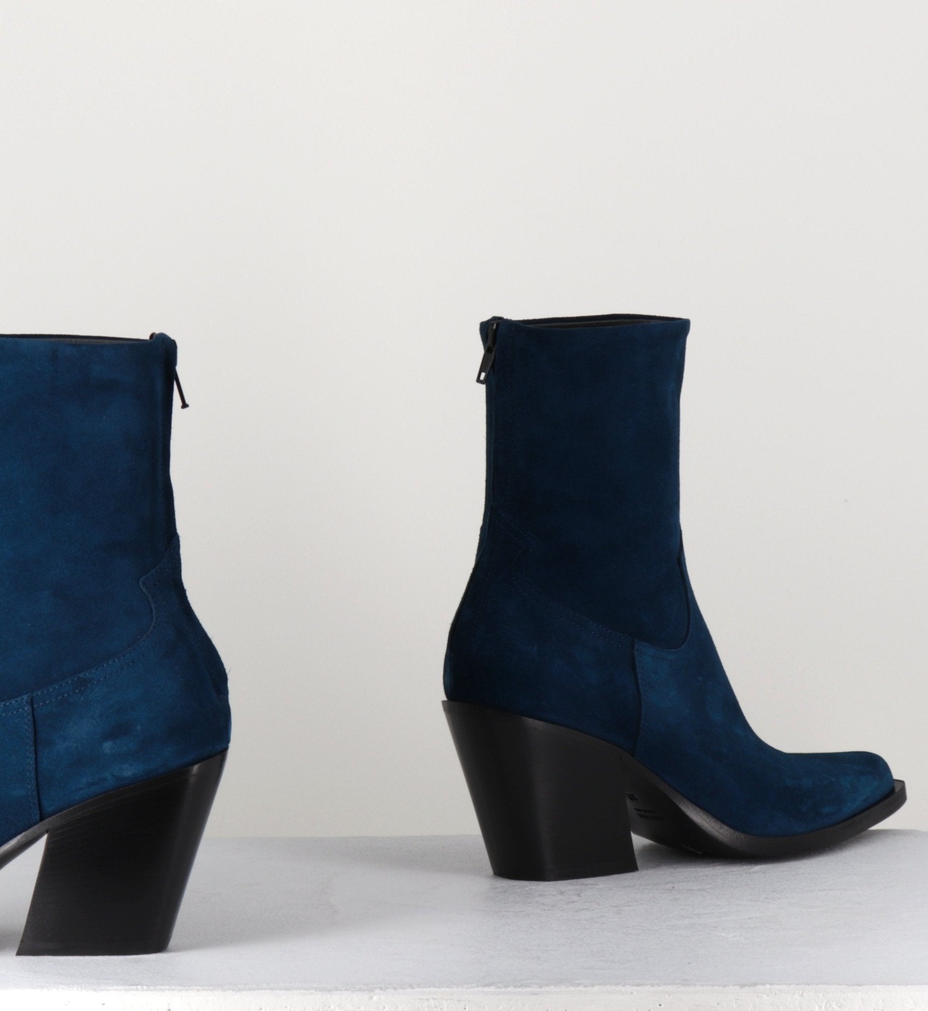DESI CHELIN BLU