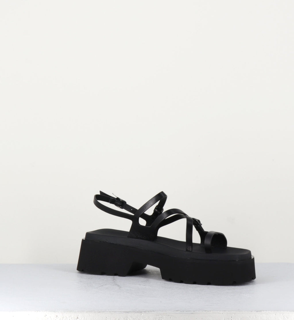 PE7423 NERO