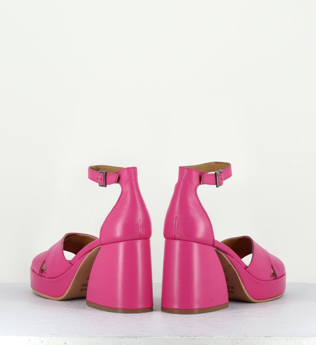 Sandales à plateformes en cuir rose - CLAUDIA FUXIA