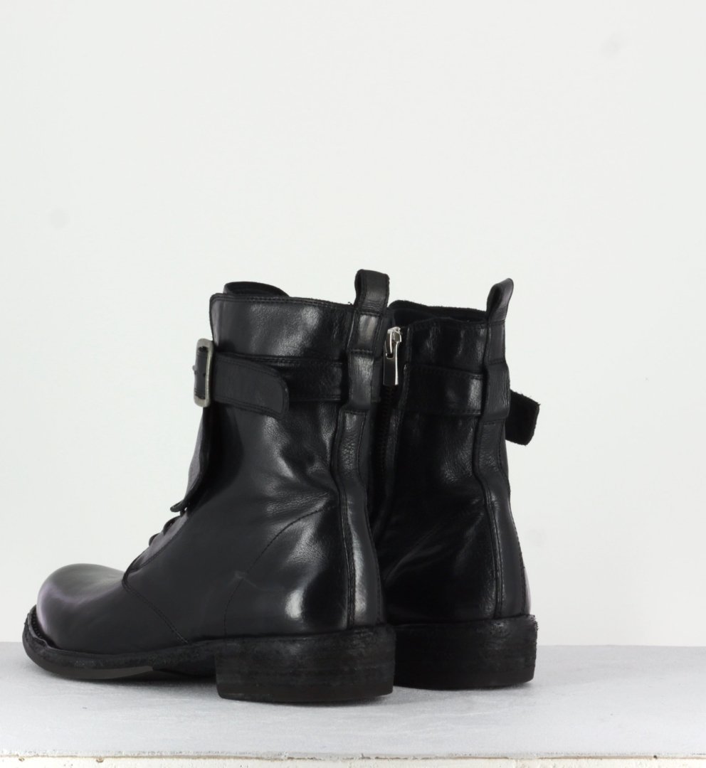 Boots plates à lacets en cuir noir - LEGRAND142H24 NERO