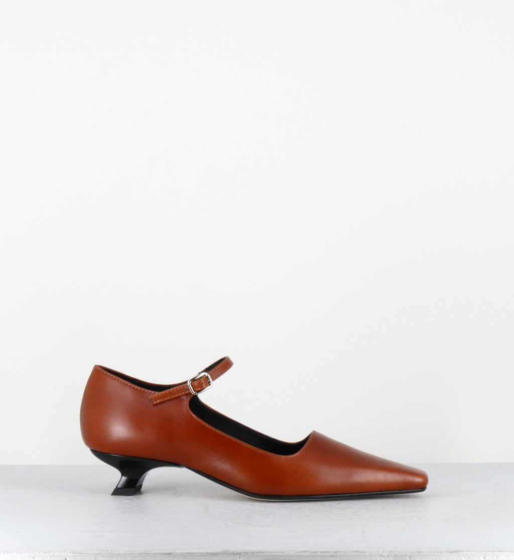 FERMA BUFALINO CUOIO