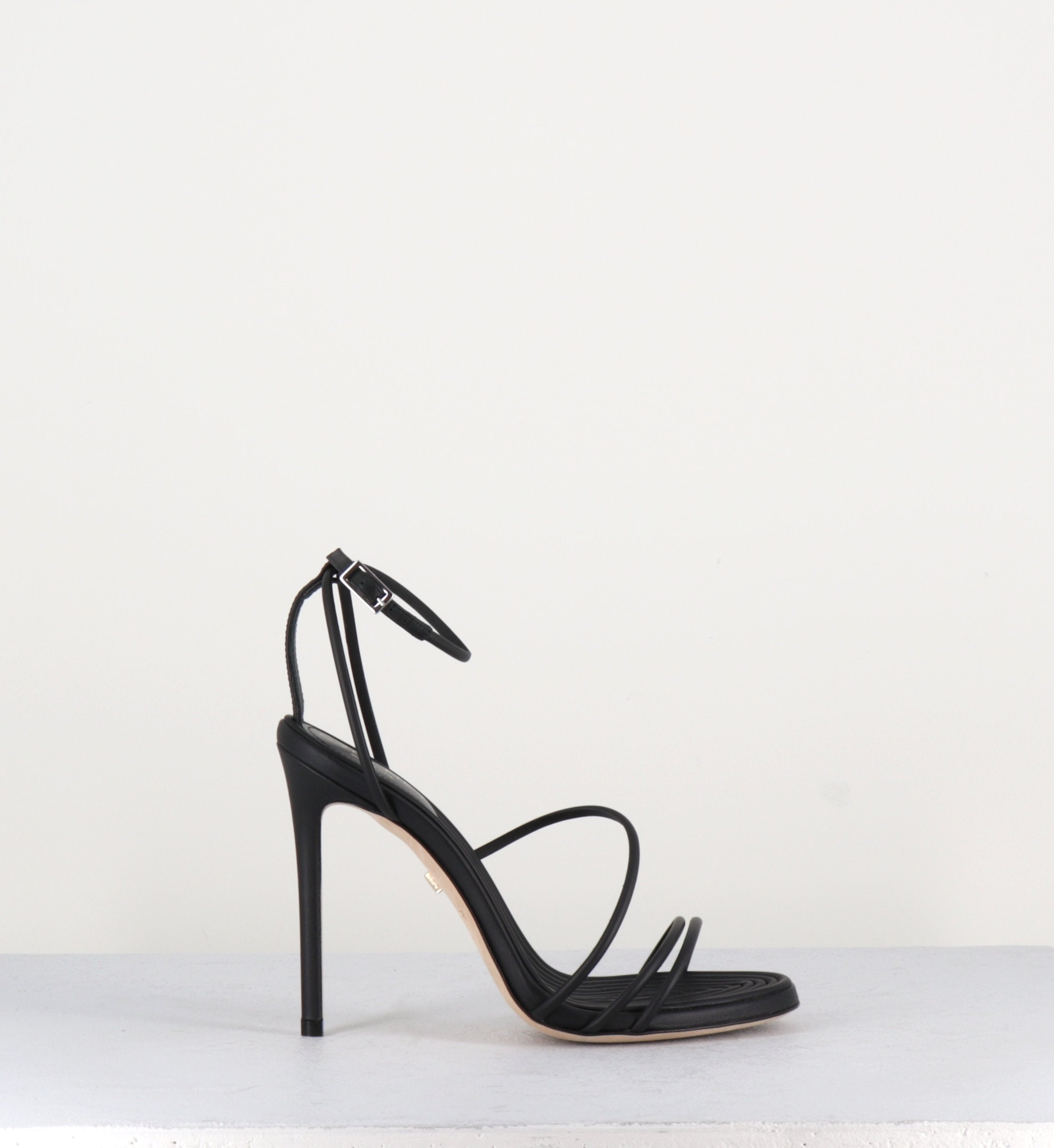 Sandales à talon aiguille en cuir noir Greymer - 718.110 ROPE