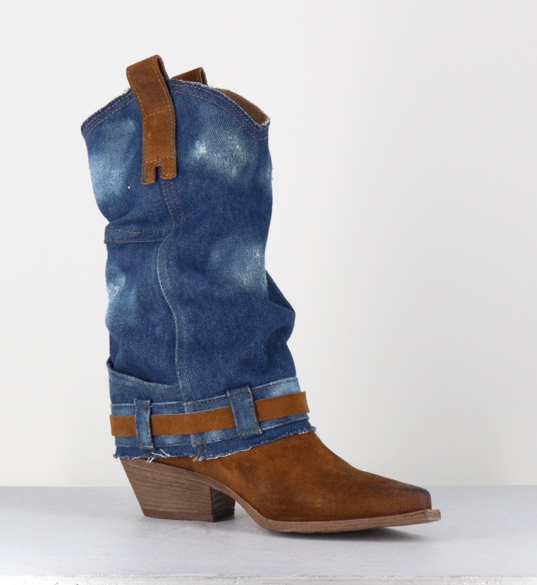 SADA JEANS SUEDE