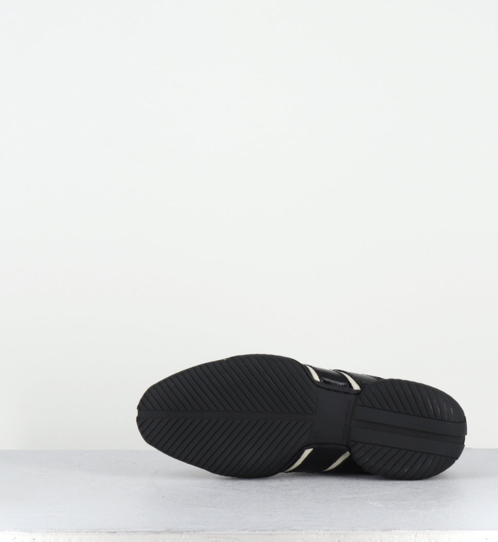 NIKOLETTA BLACK WHITE