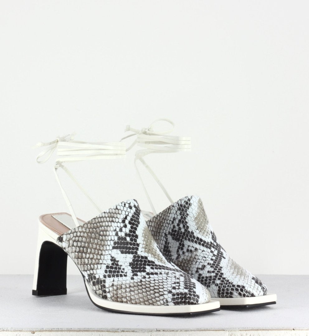 REIKE NEN - CLEAN SQUARE MULES