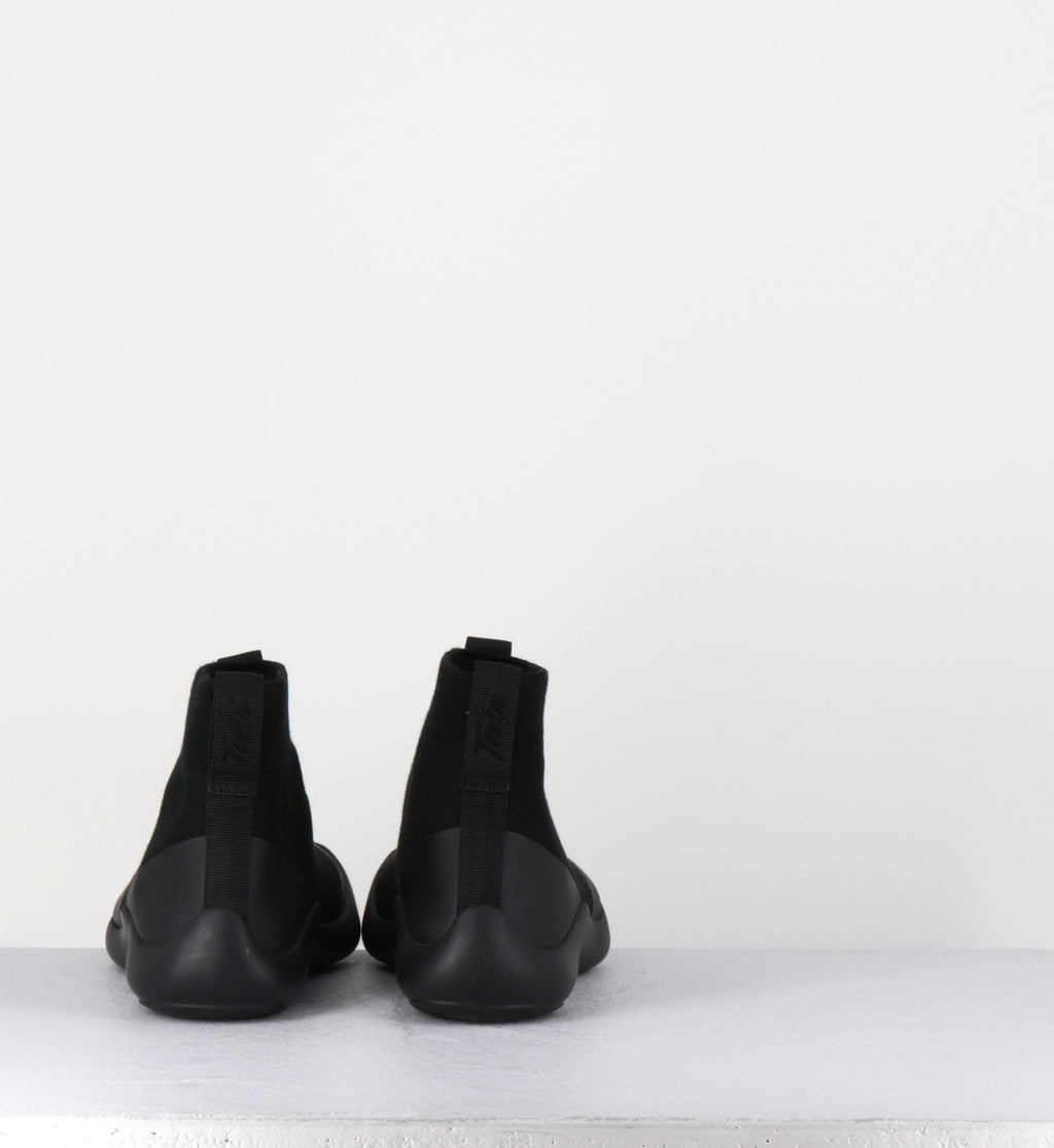 TABI HIGHTOP BLACK