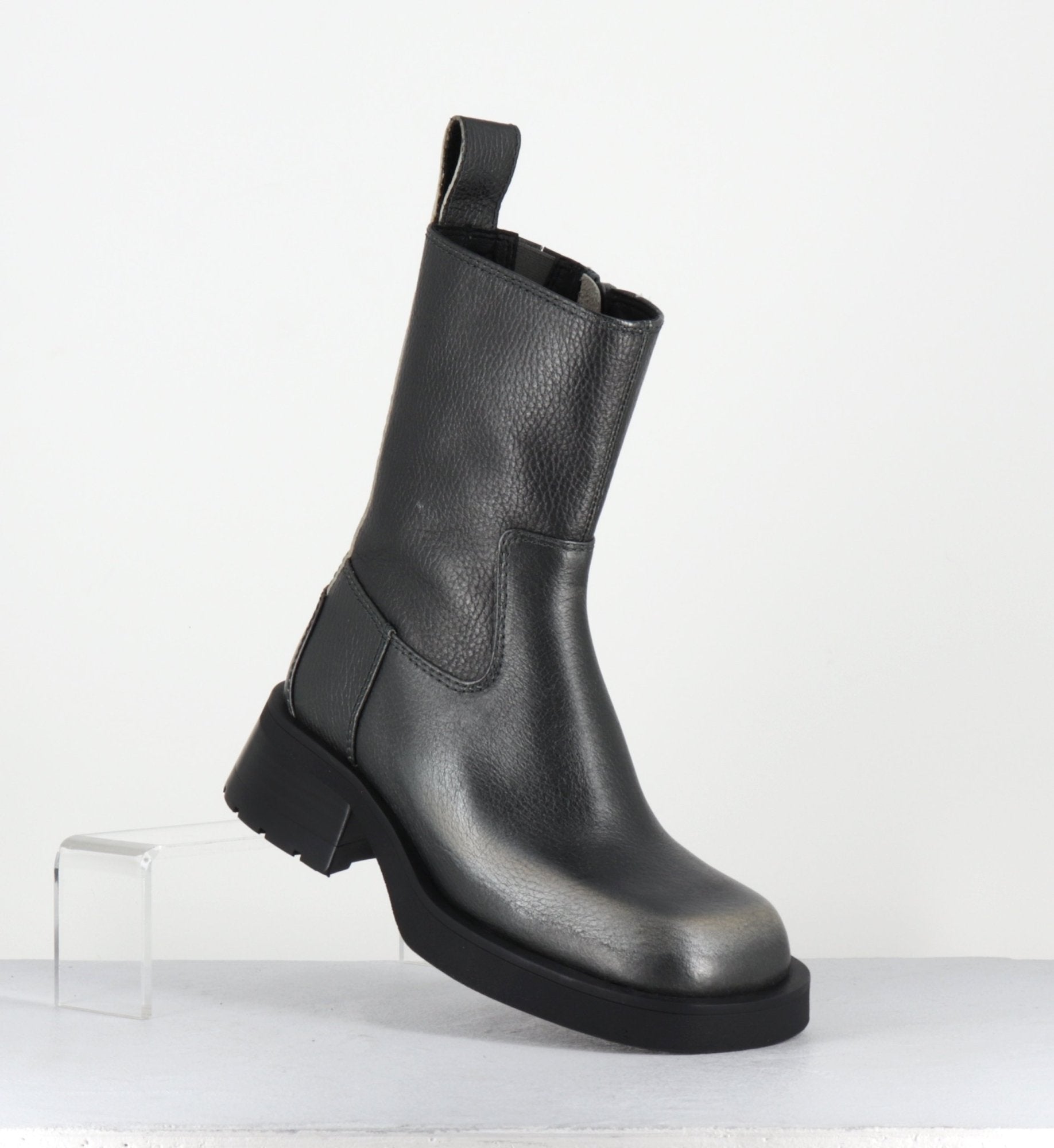 YOLANDA BRUSH SILVER