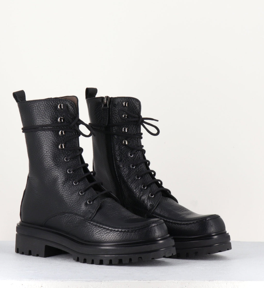 Bottines à lacets en cuir noir- Sélection Garrice - M9198