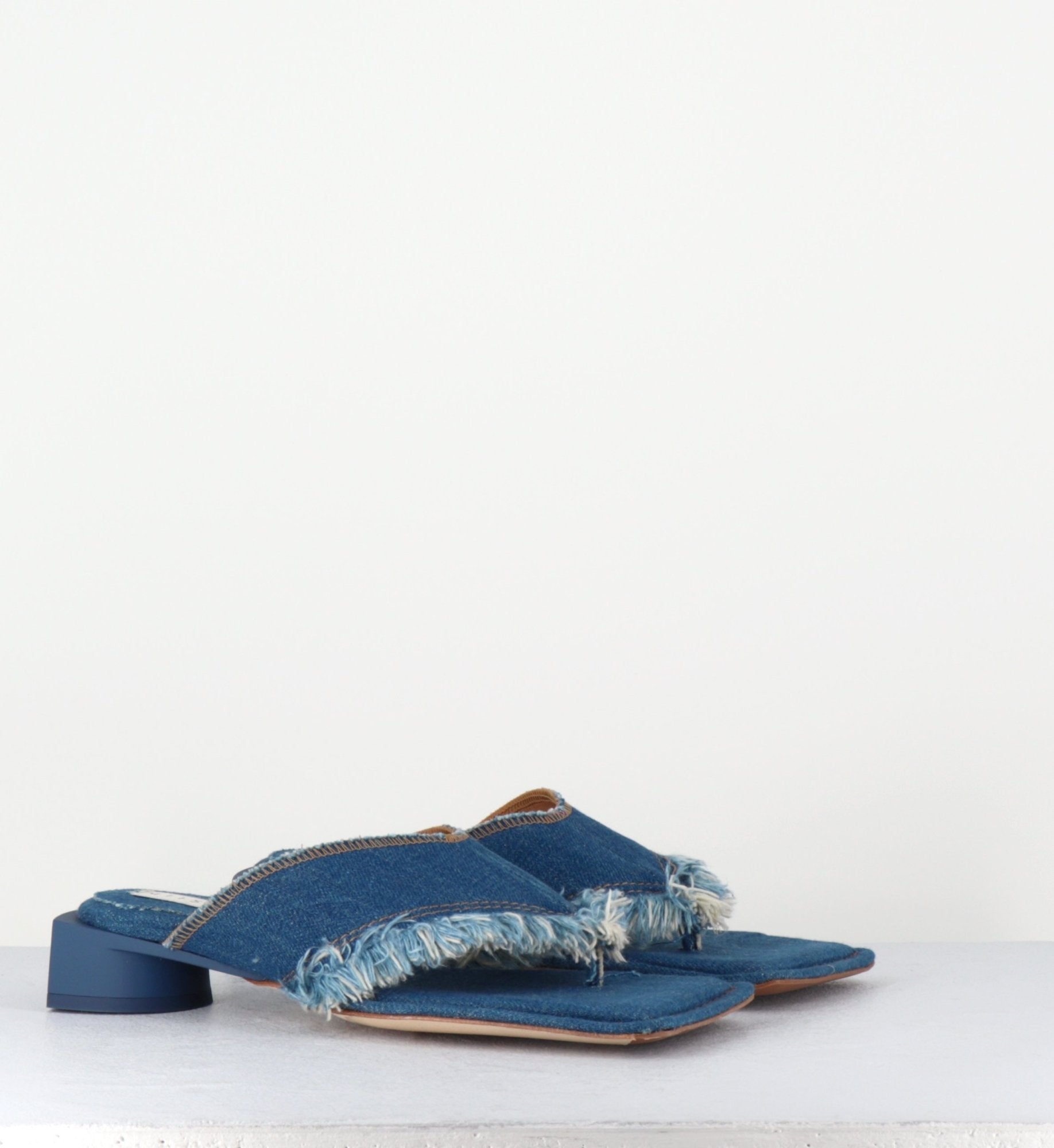 PYTHIA DENIM SANDALS