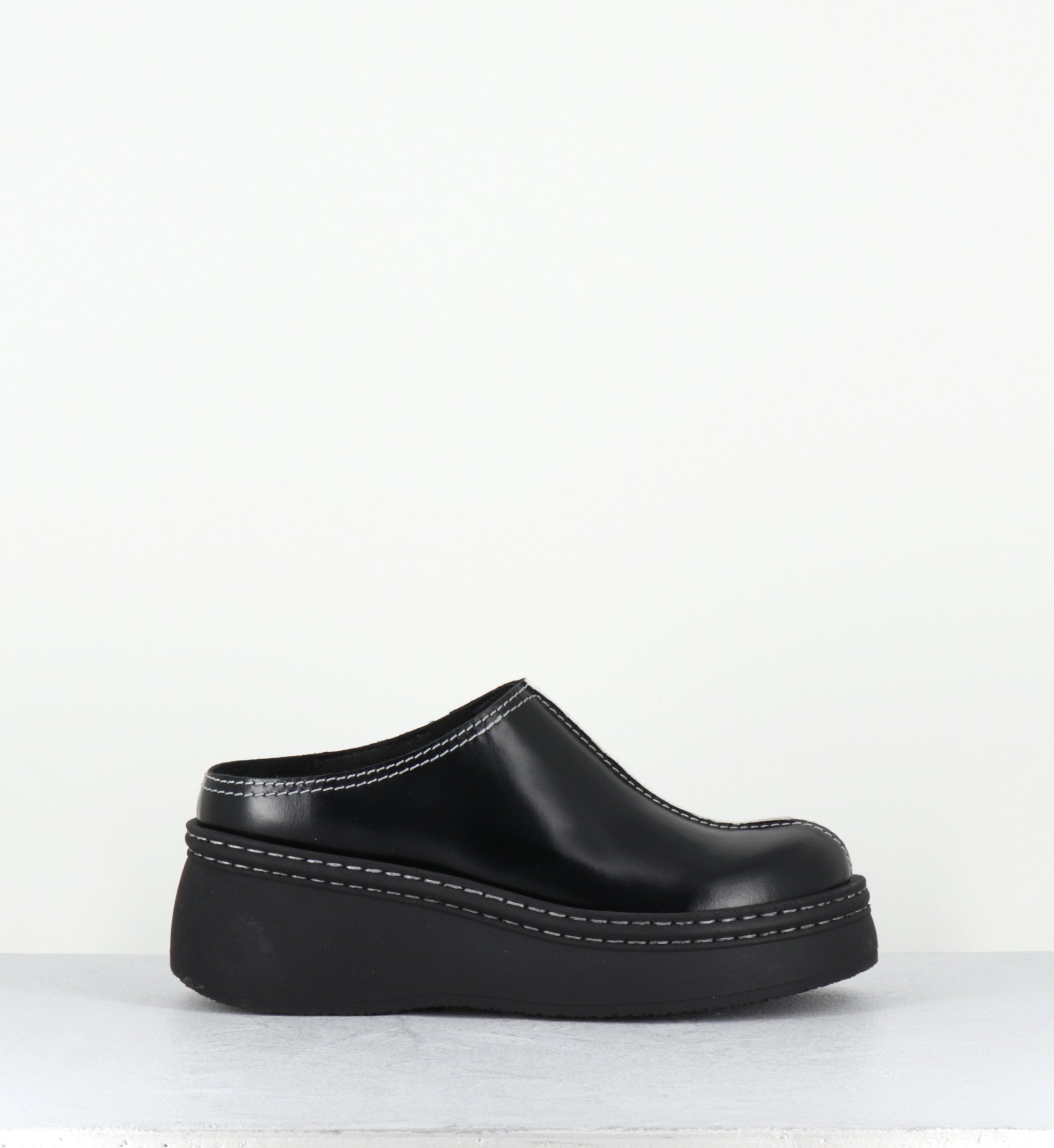 MEGO BLACK MULES