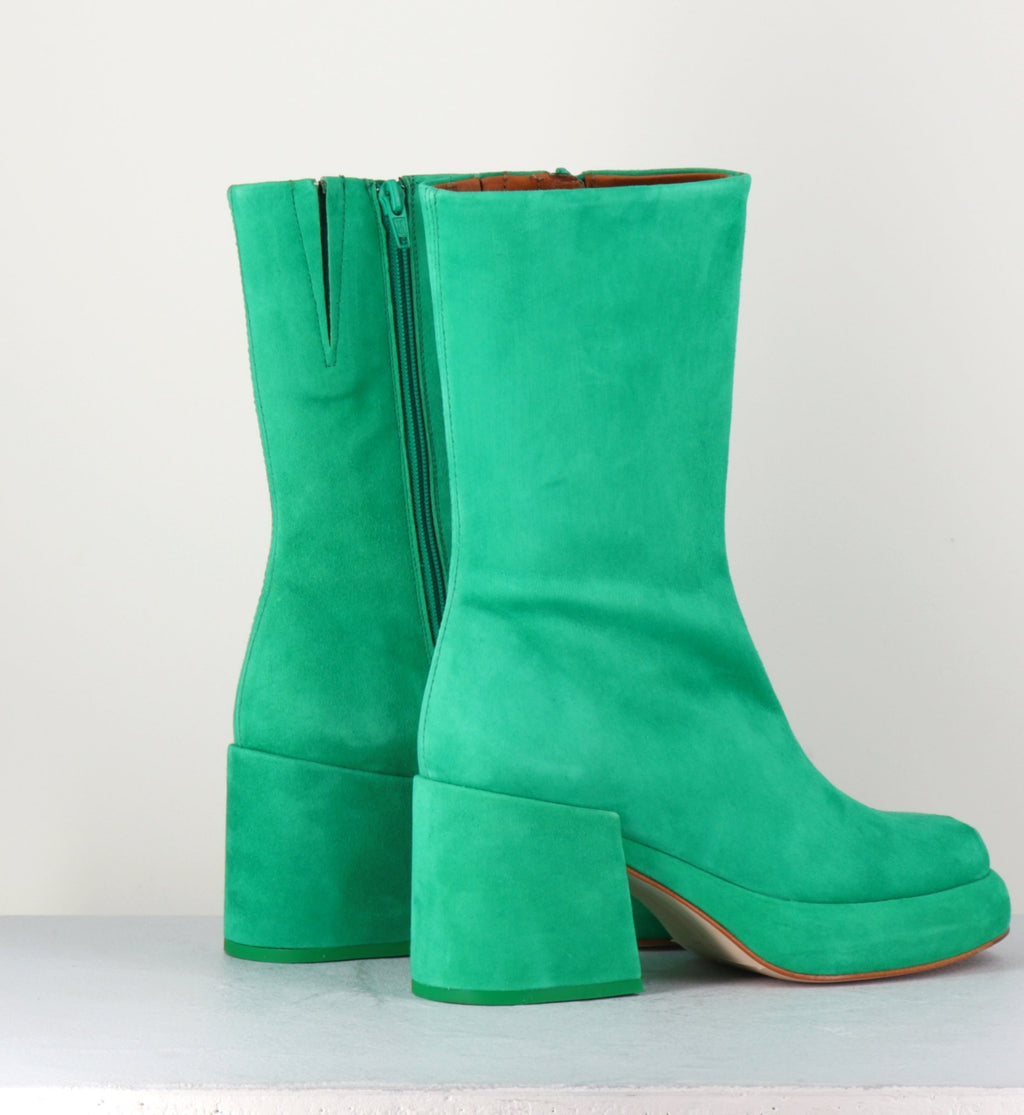 SUSAYE GREEN BOOTS