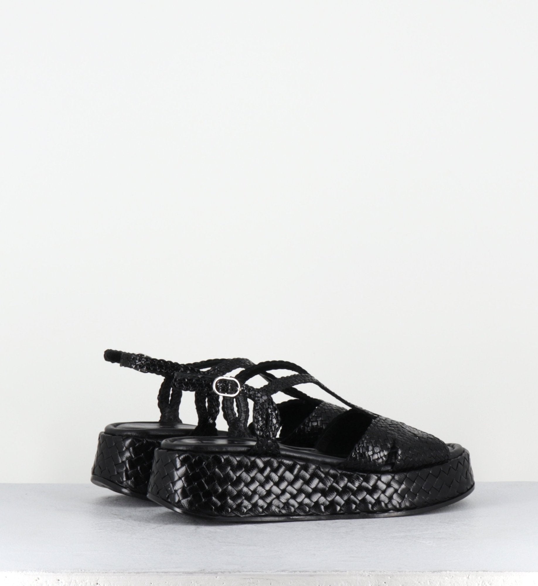 CATI25 NEGRO TRENZADO